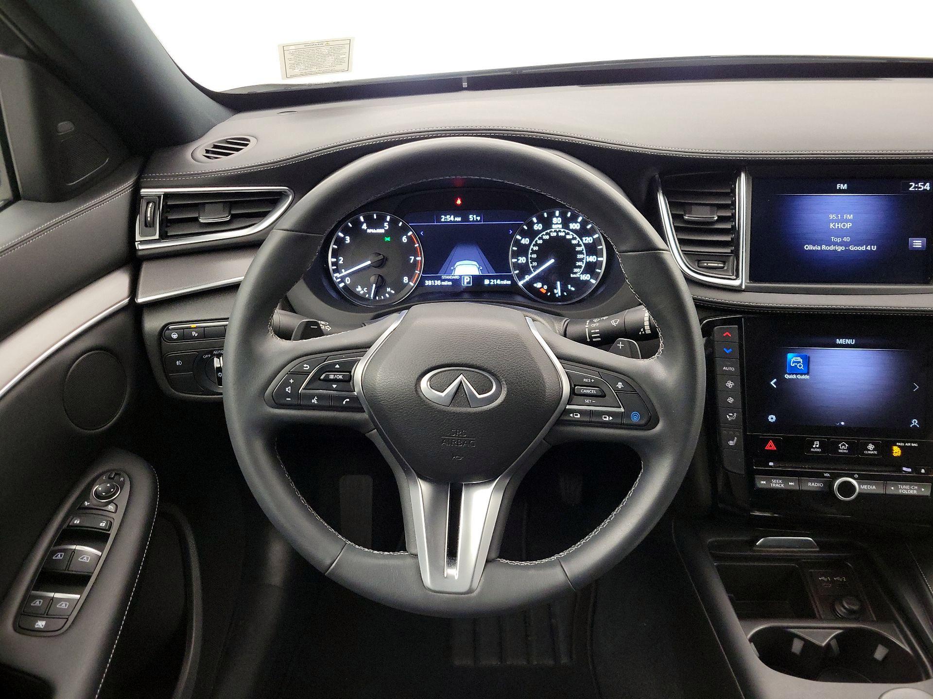 Thumbnail: 2022 INFINITI QX50 - 10