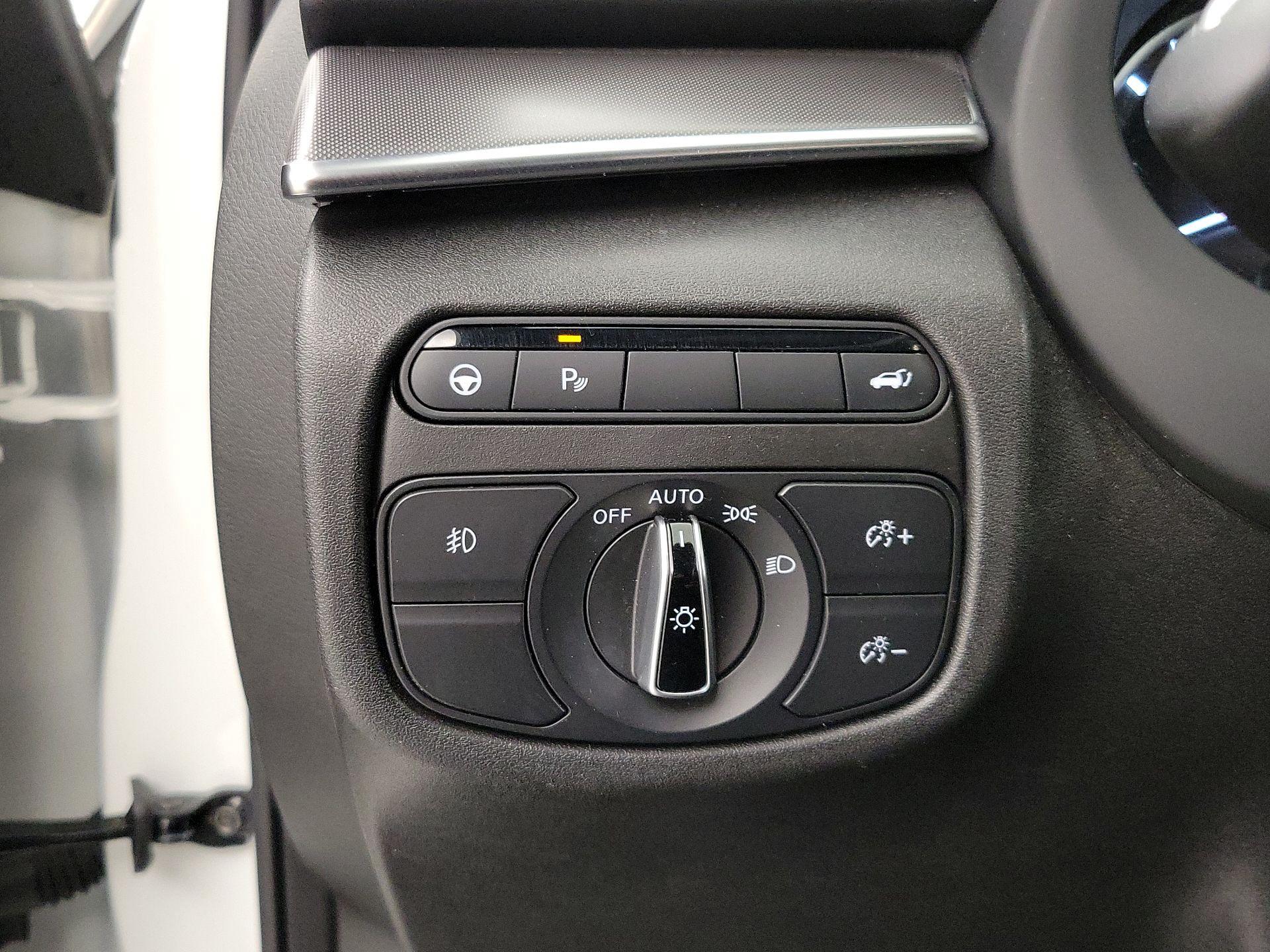 Thumbnail: 2022 INFINITI QX50 - 13