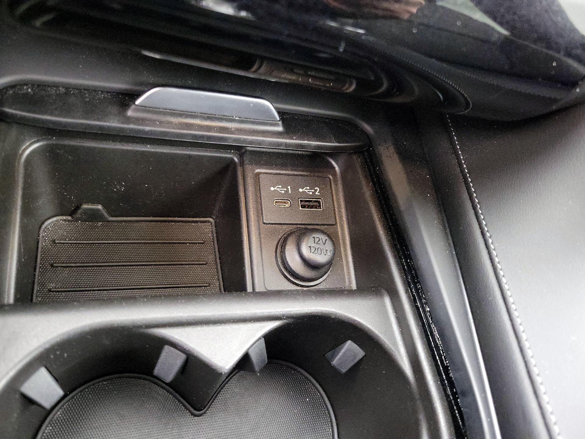 Thumbnail: 2022 INFINITI QX50 - 18