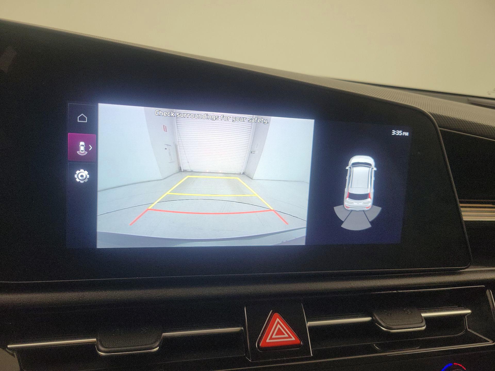 Thumbnail: 2023 Kia Niro - 15