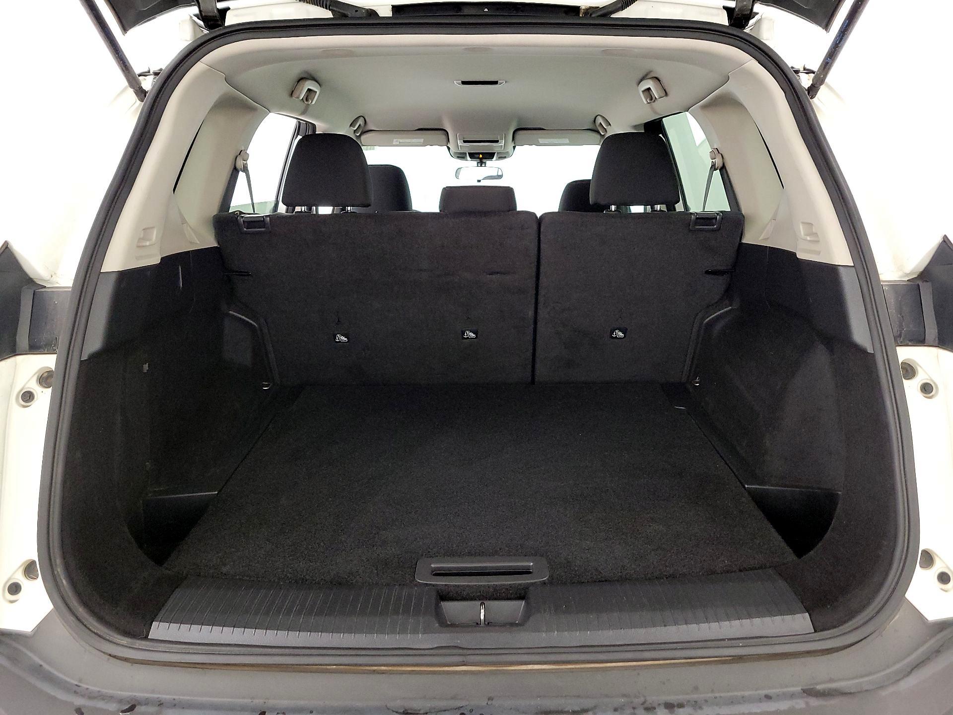 Thumbnail: 2023 Nissan Rogue - 18