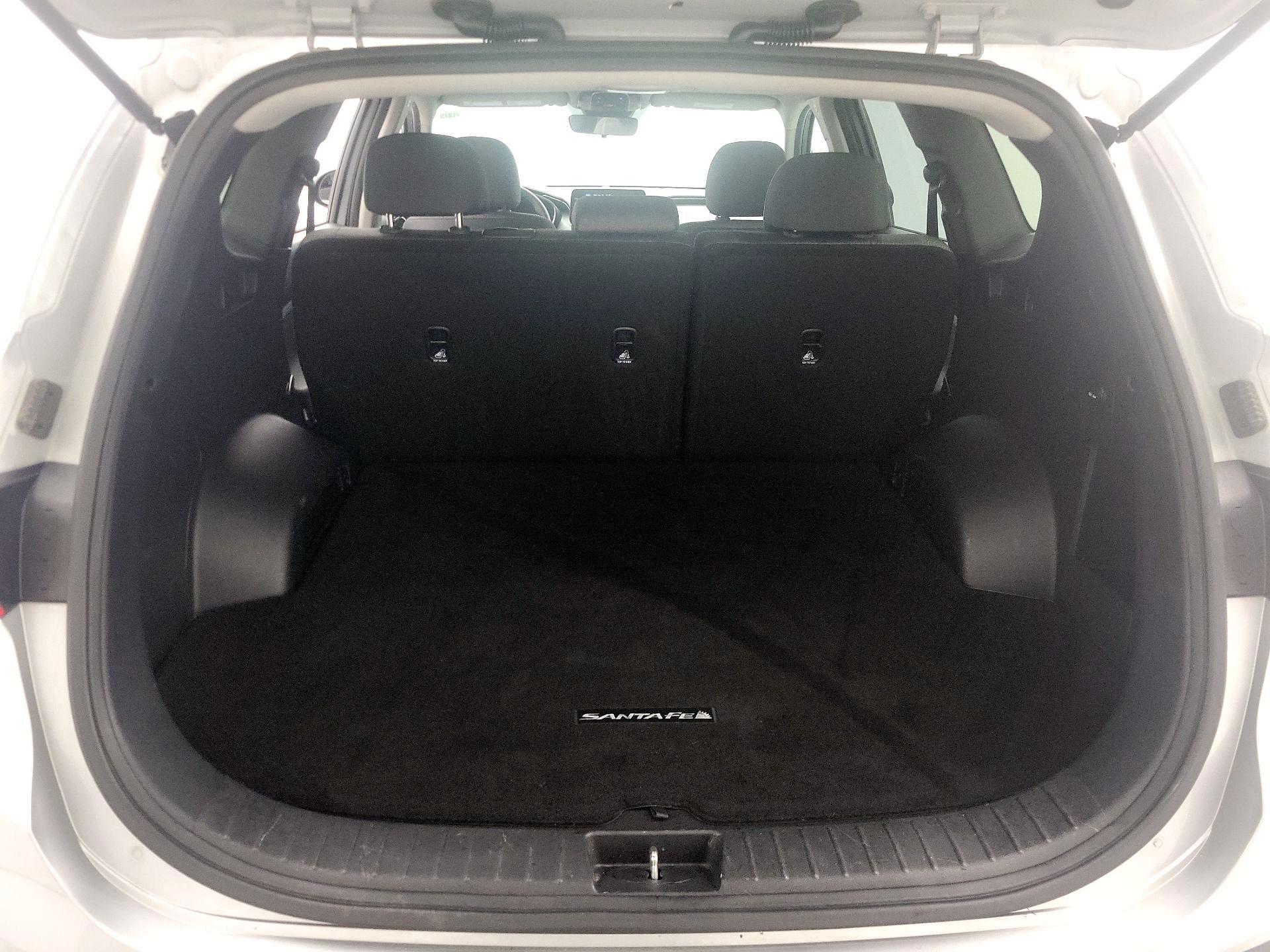 Thumbnail: 2023 Hyundai Santa Fe - 19