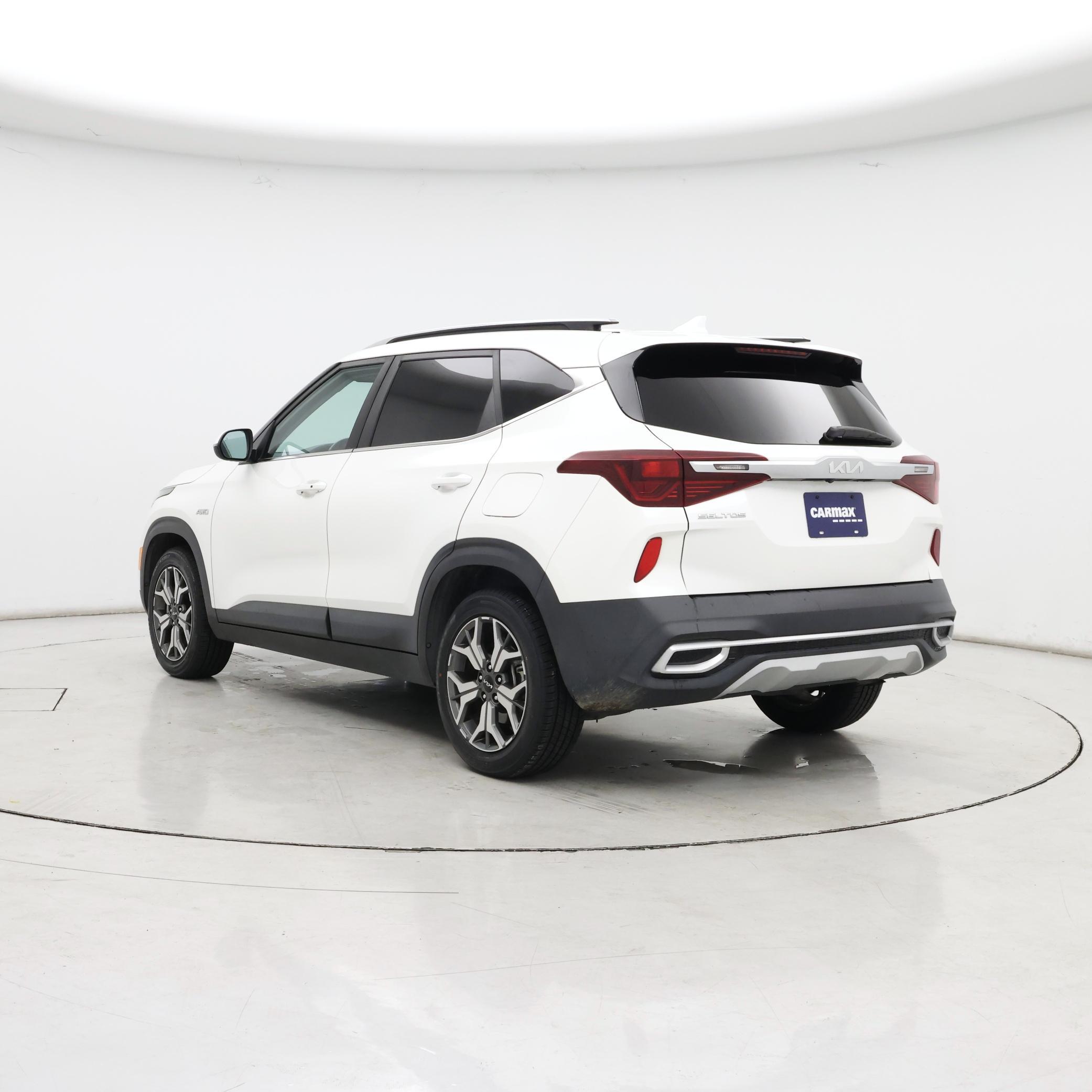 Thumbnail: 2022 Kia Seltos - 2