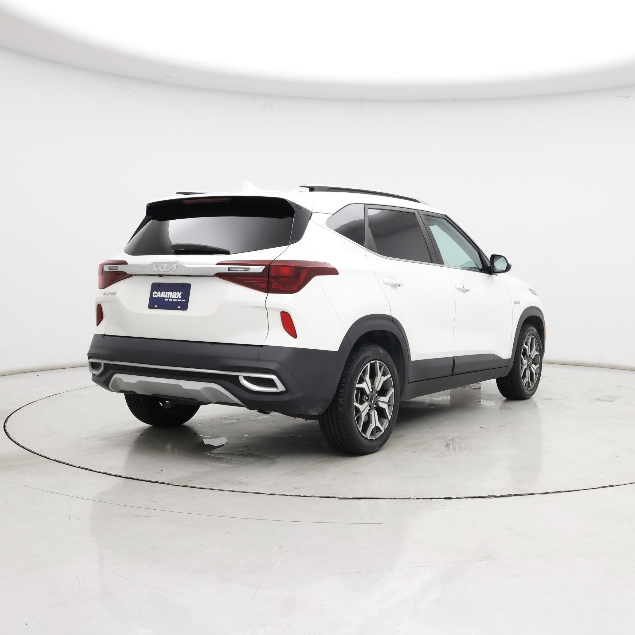 Thumbnail: 2022 Kia Seltos - 8