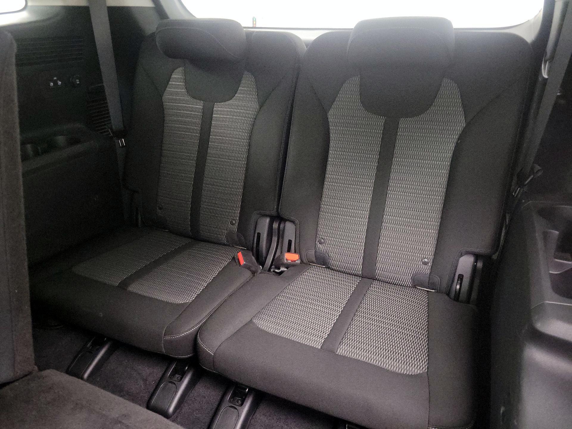 Thumbnail: 2023 Kia Sorento - 20