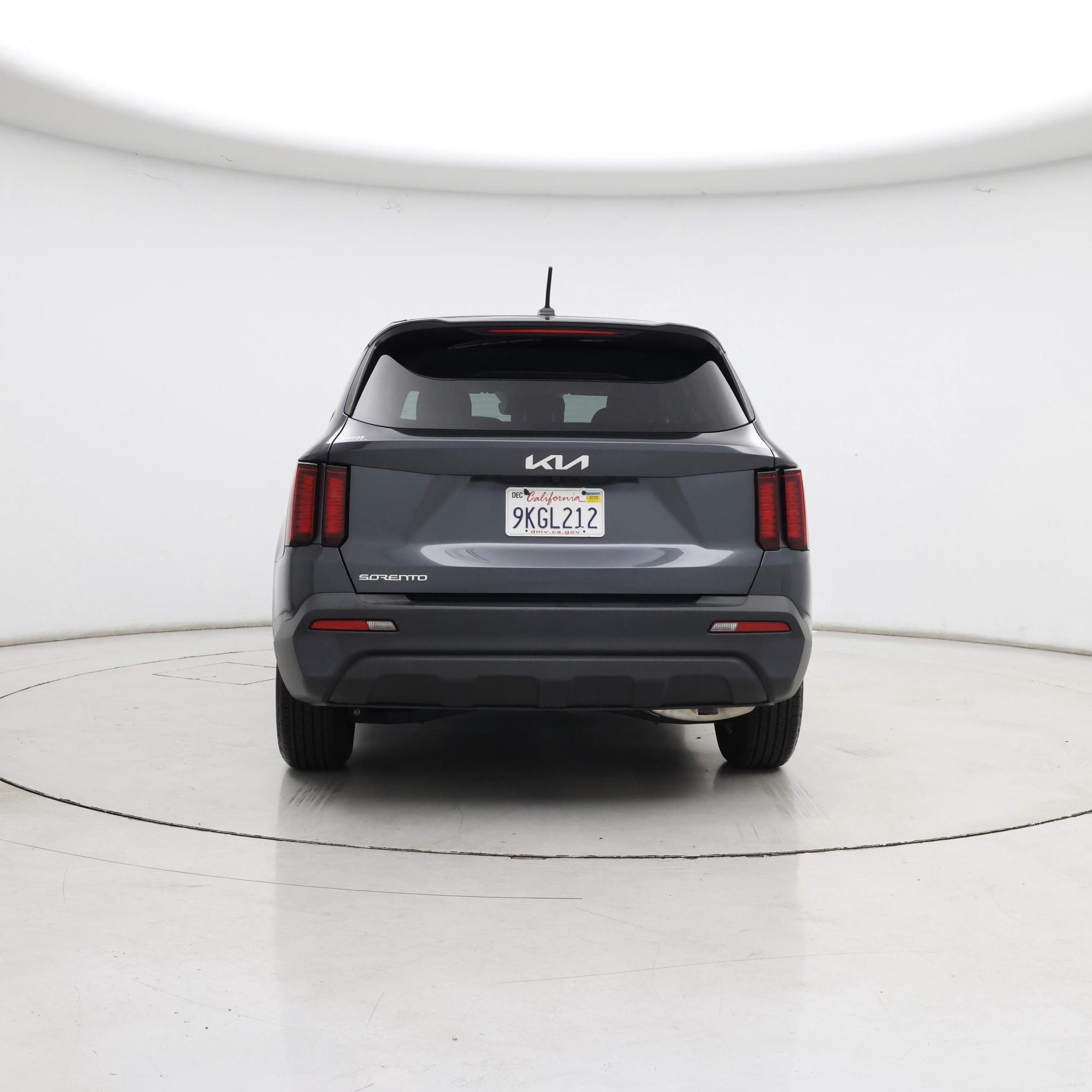 Thumbnail: 2023 Kia Sorento - 6