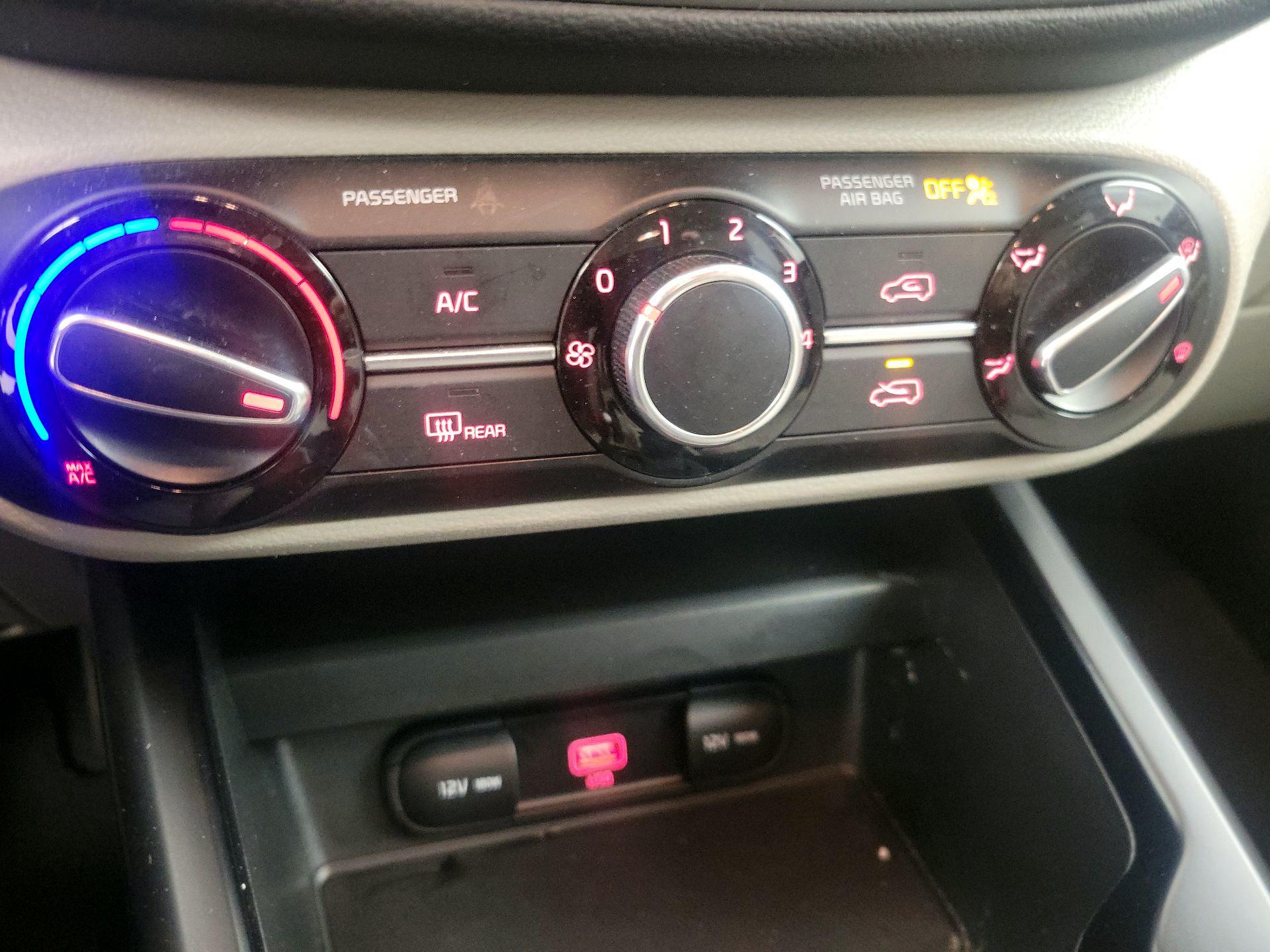 Thumbnail: 2022 Kia Soul - 16