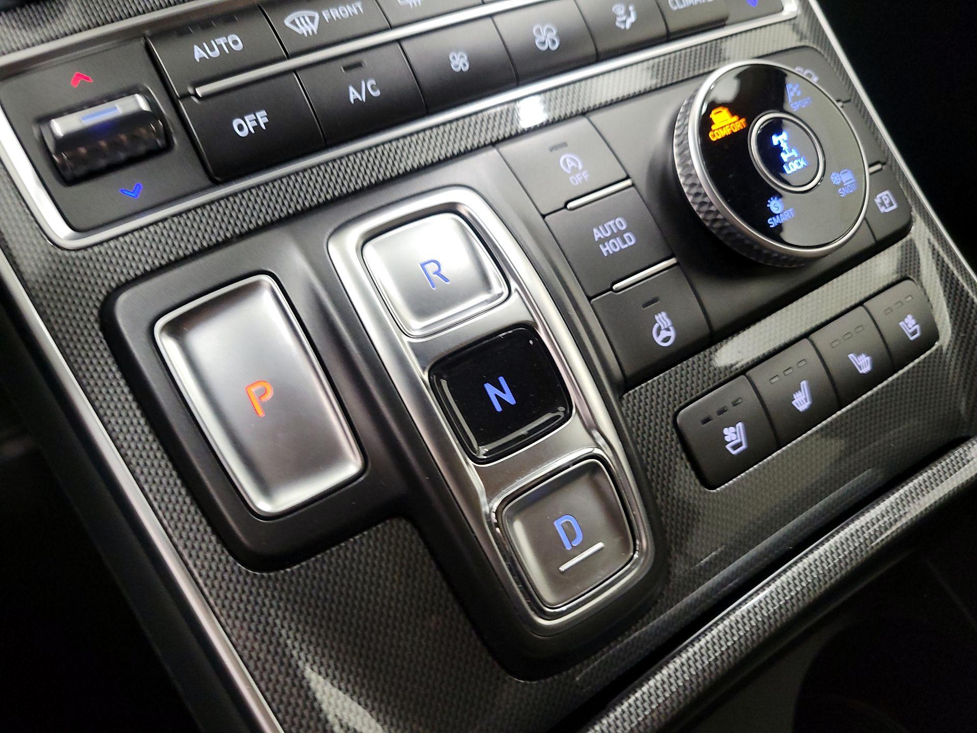 Thumbnail: 2023 Hyundai Santa Fe - 18