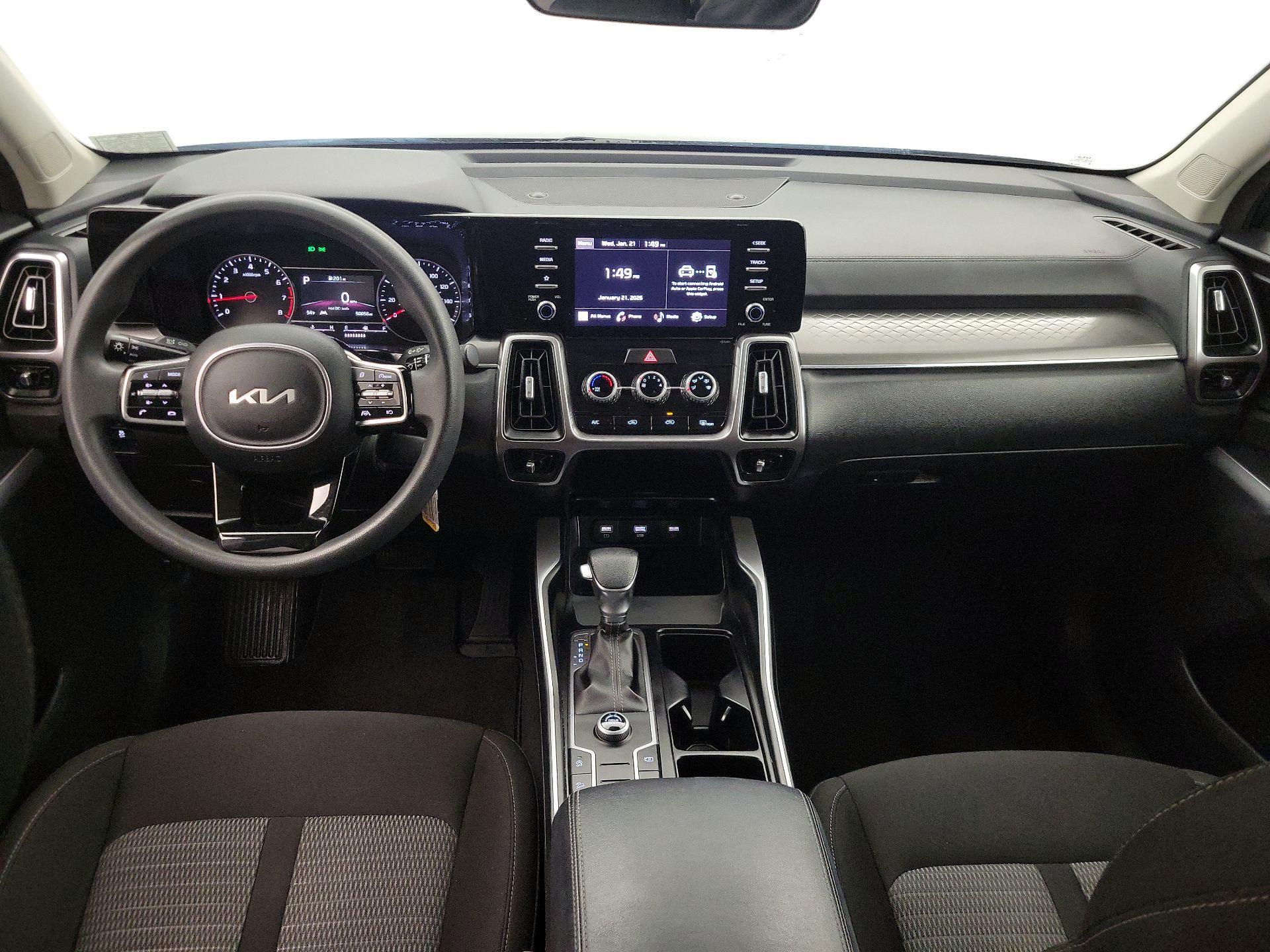 Thumbnail: 2023 Kia Sorento - 9