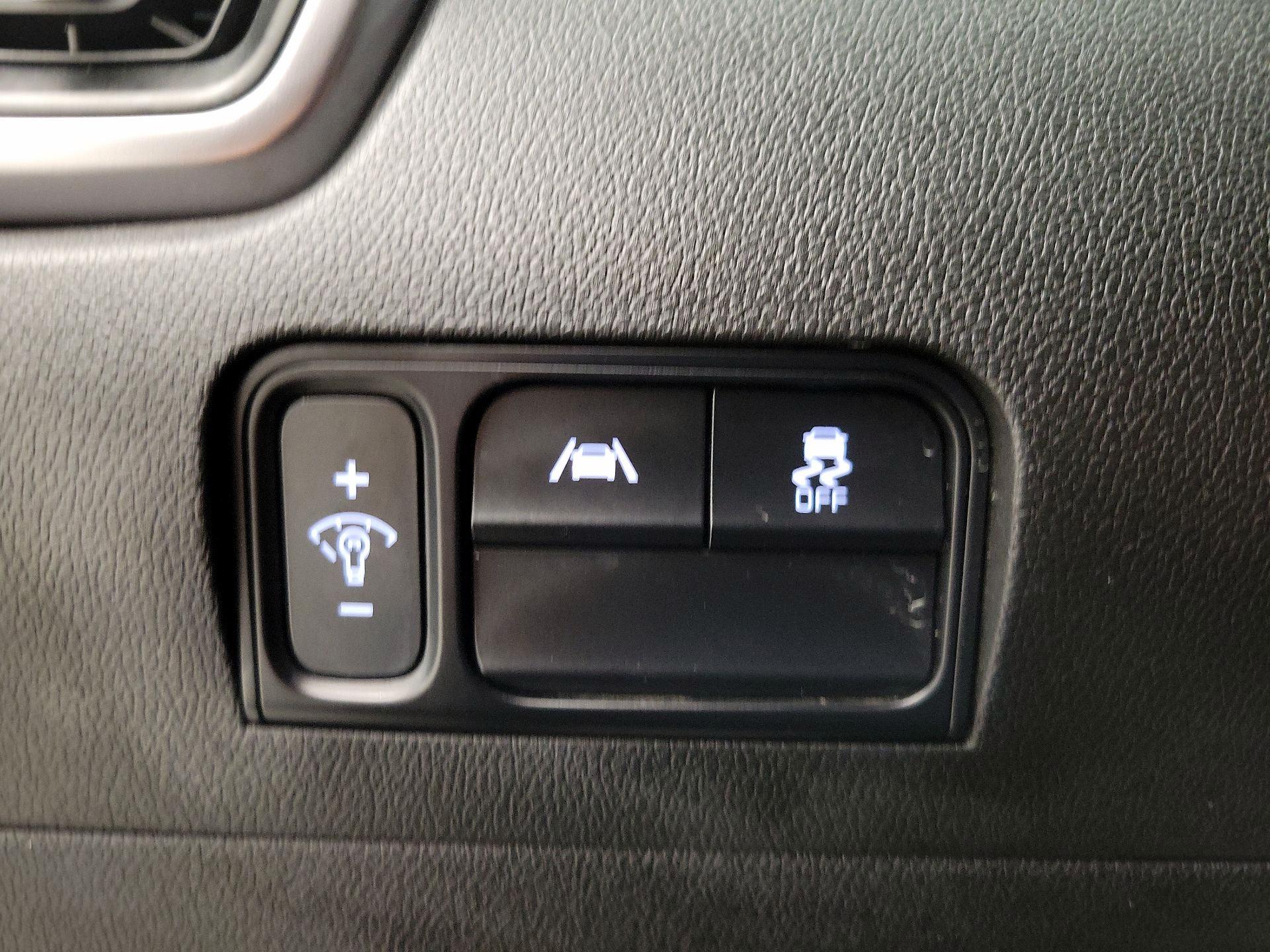 Thumbnail: 2023 Kia Sorento - 13