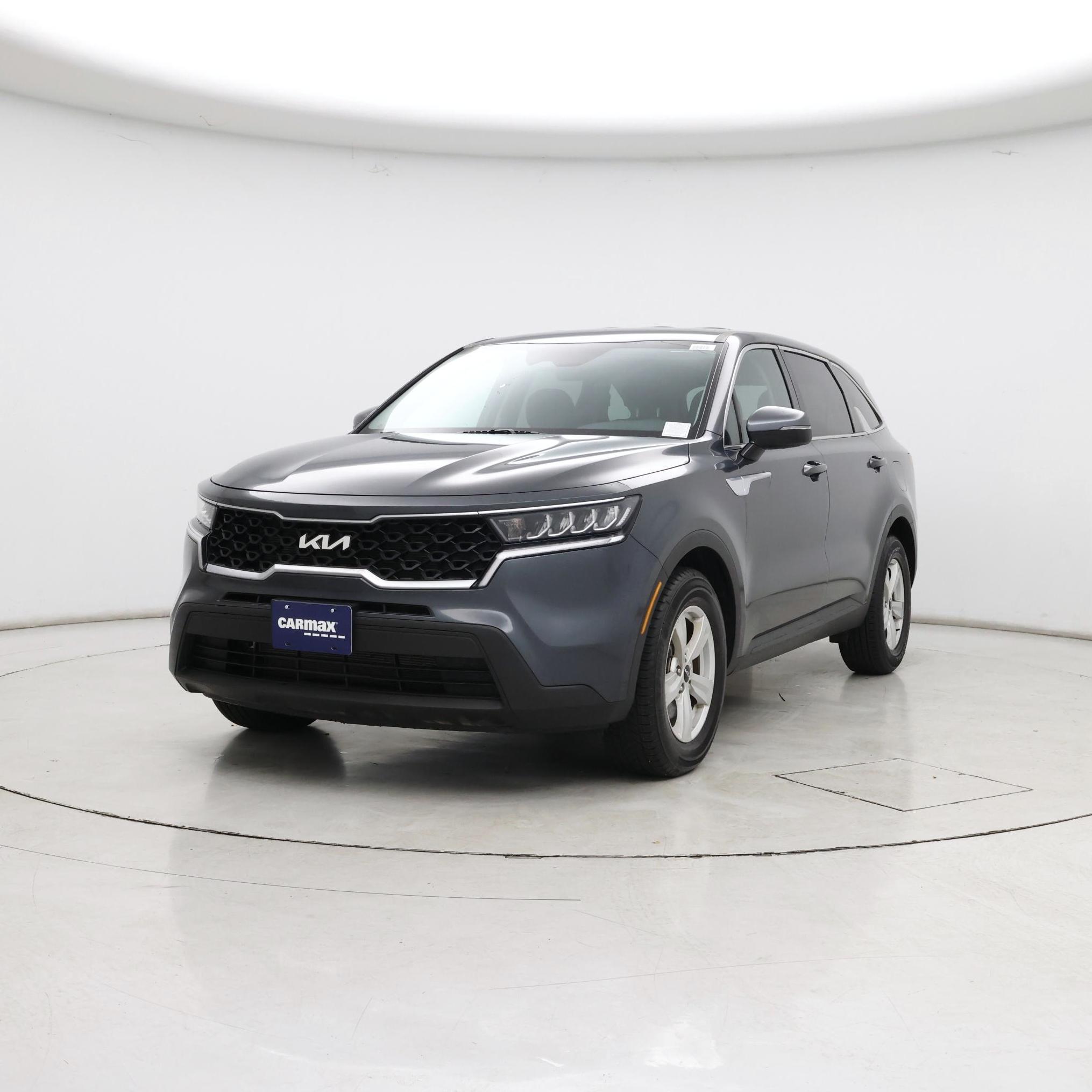 Thumbnail: 2023 Kia Sorento - 4