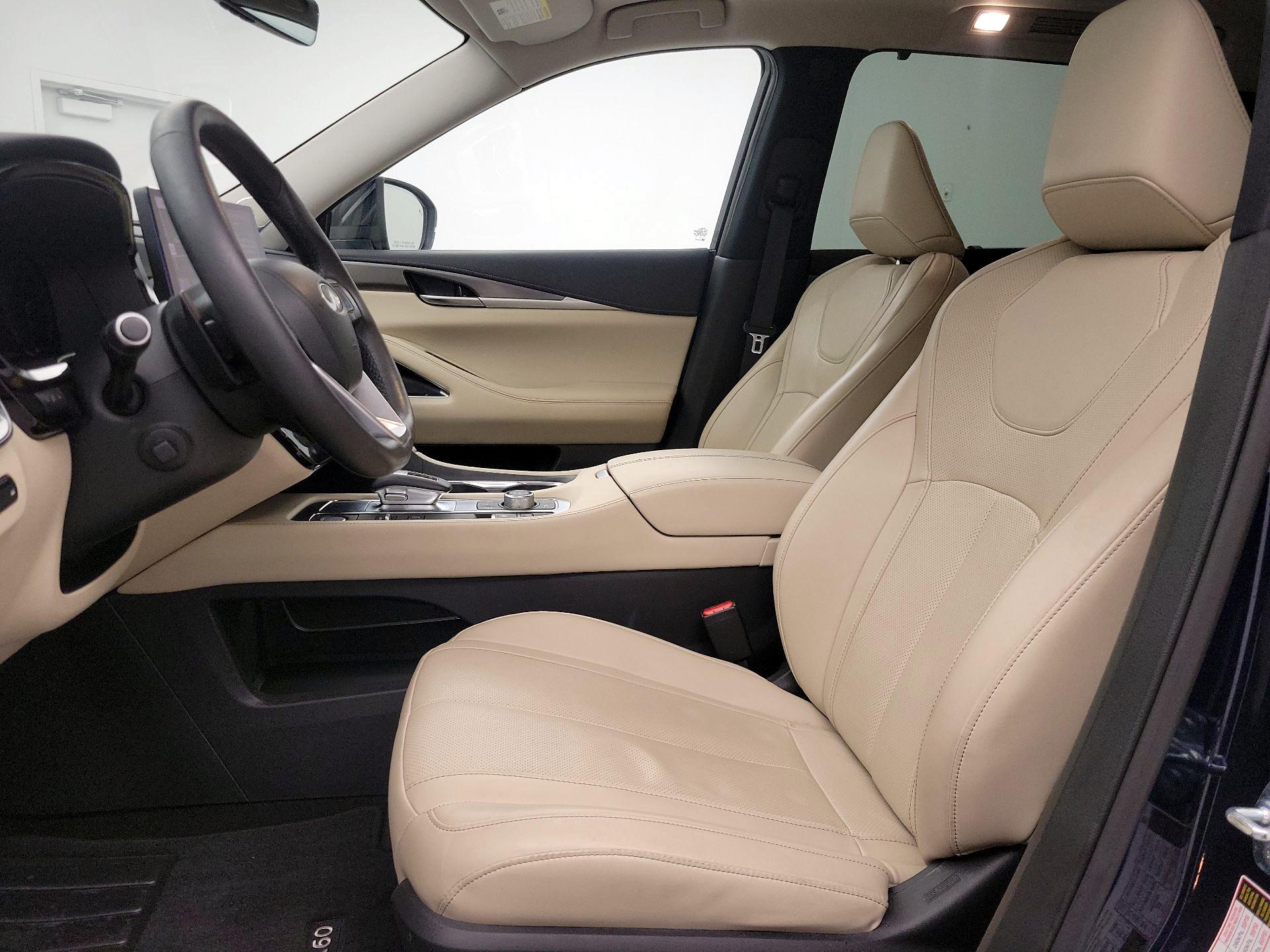 Thumbnail: 2023 INFINITI QX60 - 11