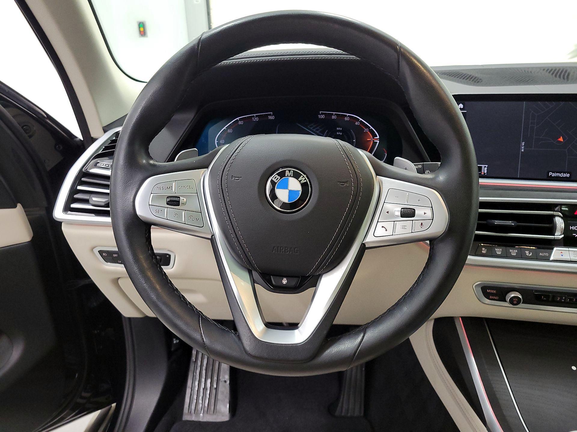 Thumbnail: 2021 BMW X7 - 10