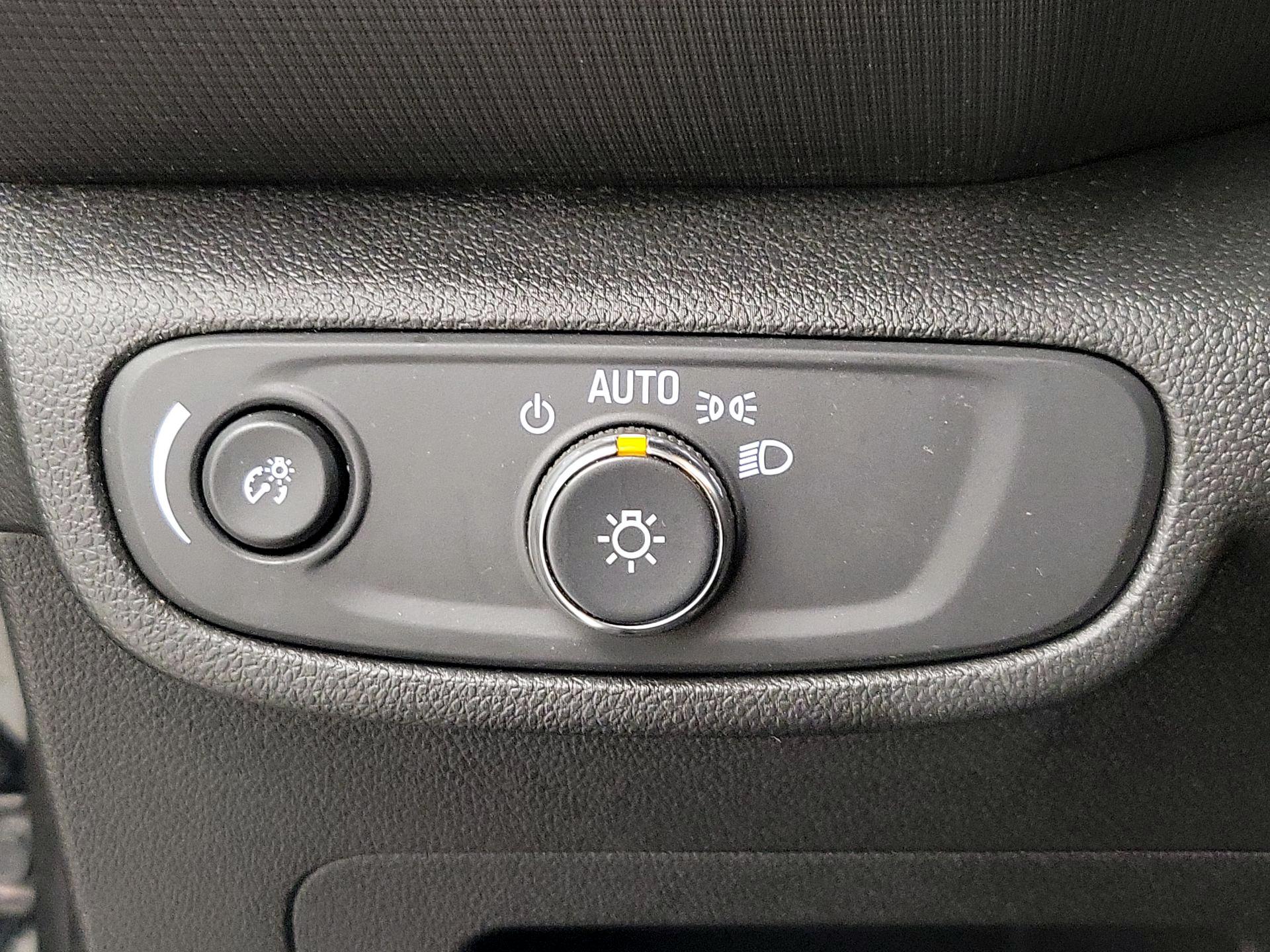 Thumbnail: 2021 Chevrolet TrailBlazer - 13