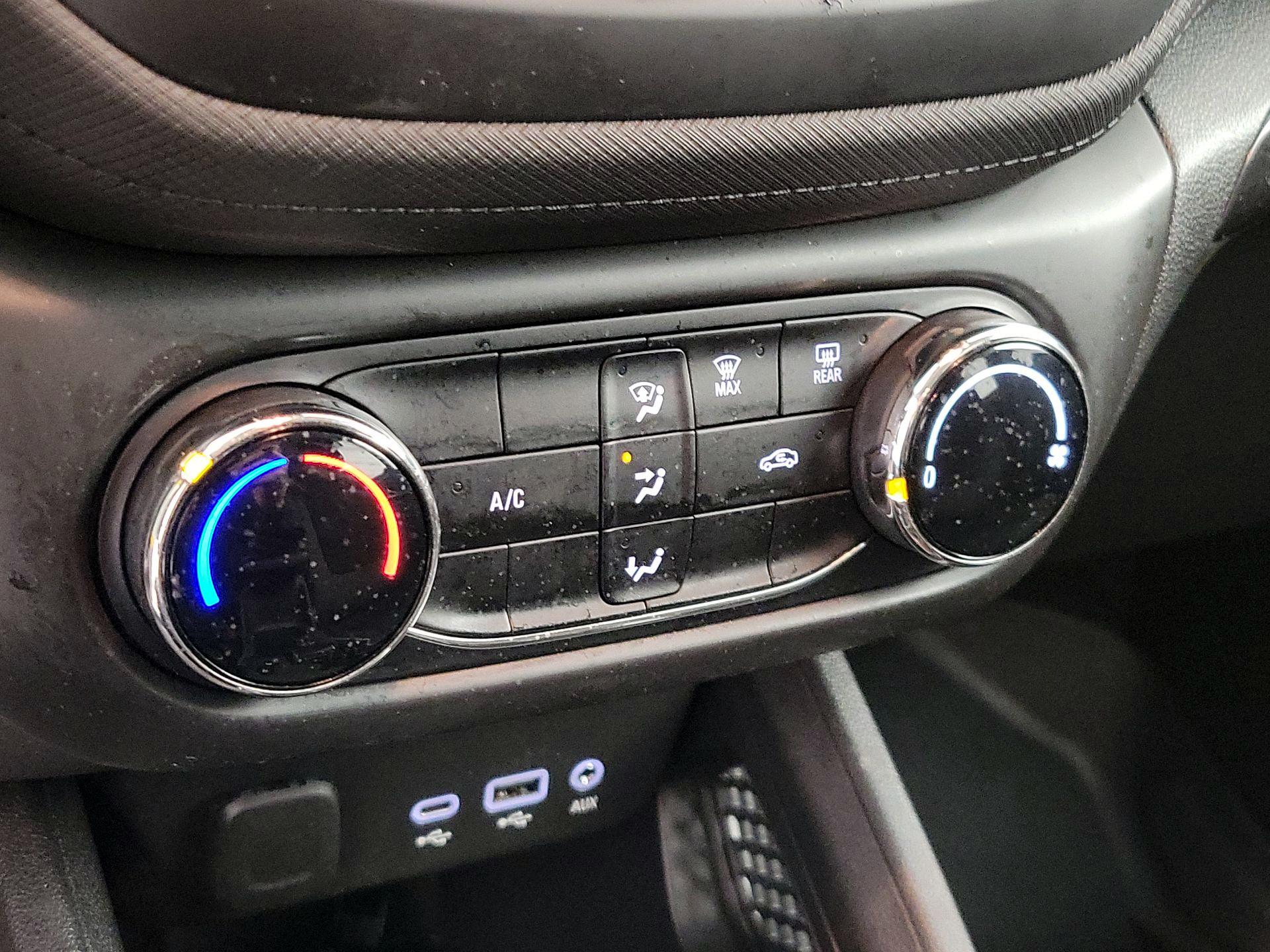 Thumbnail: 2021 Chevrolet TrailBlazer - 16