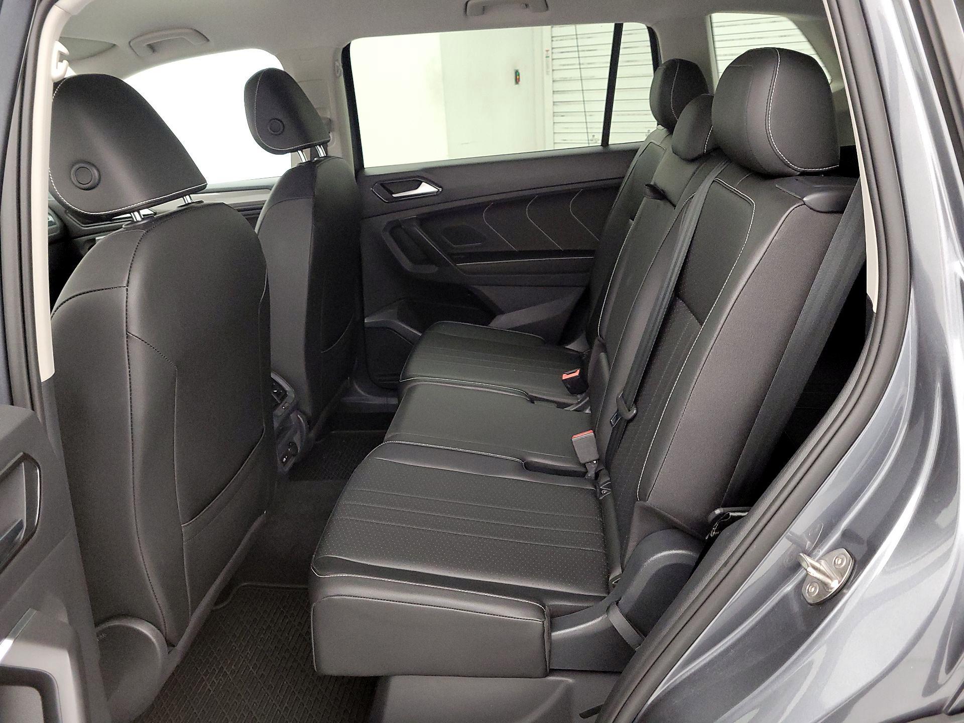 Thumbnail: 2023 Volkswagen Tiguan - 19