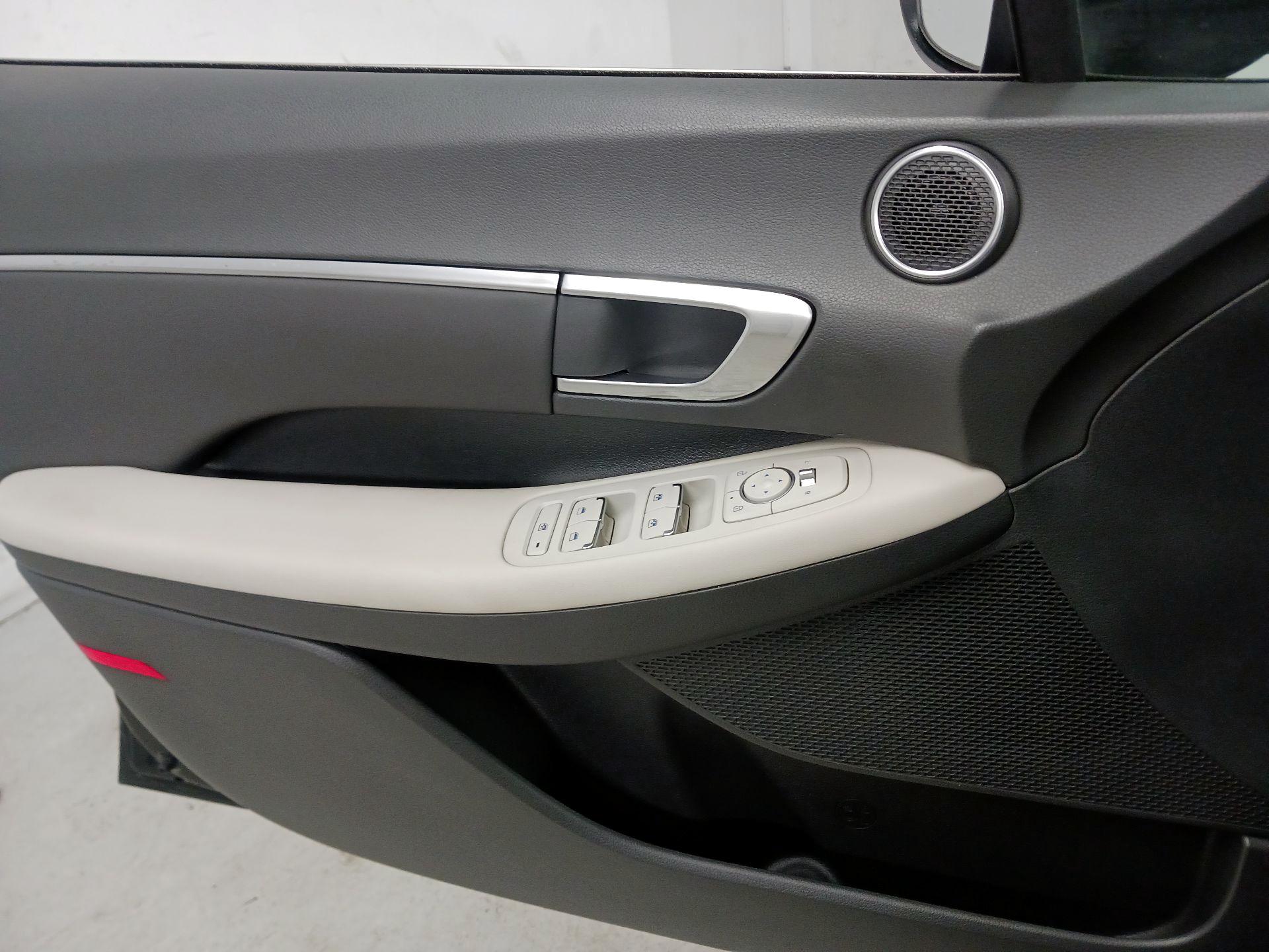 Thumbnail: 2022 Hyundai Sonata - 12