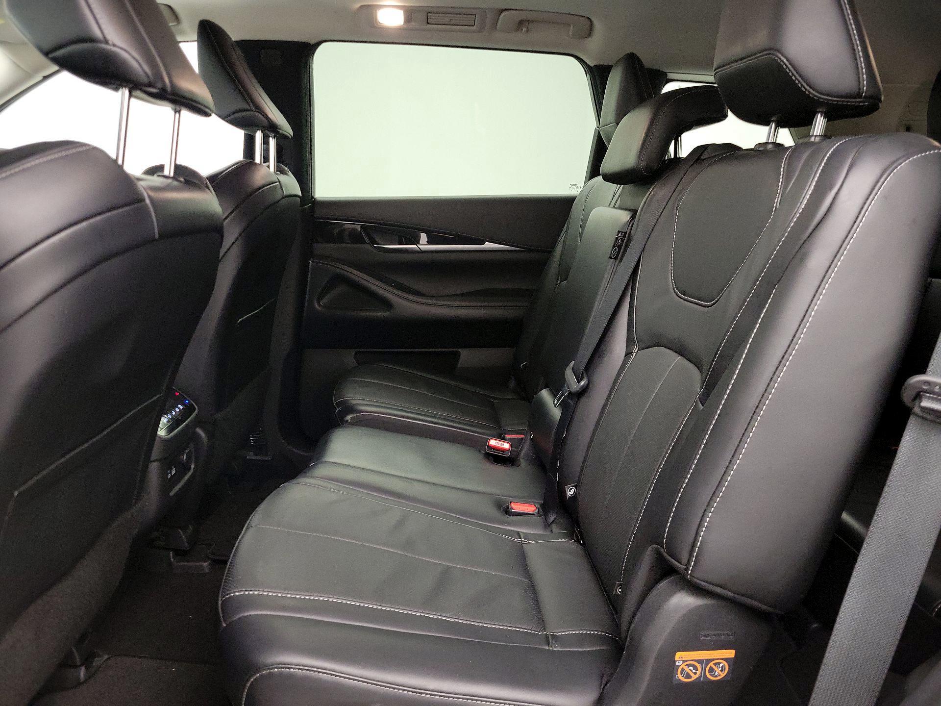 Thumbnail: 2023 INFINITI QX60 - 20