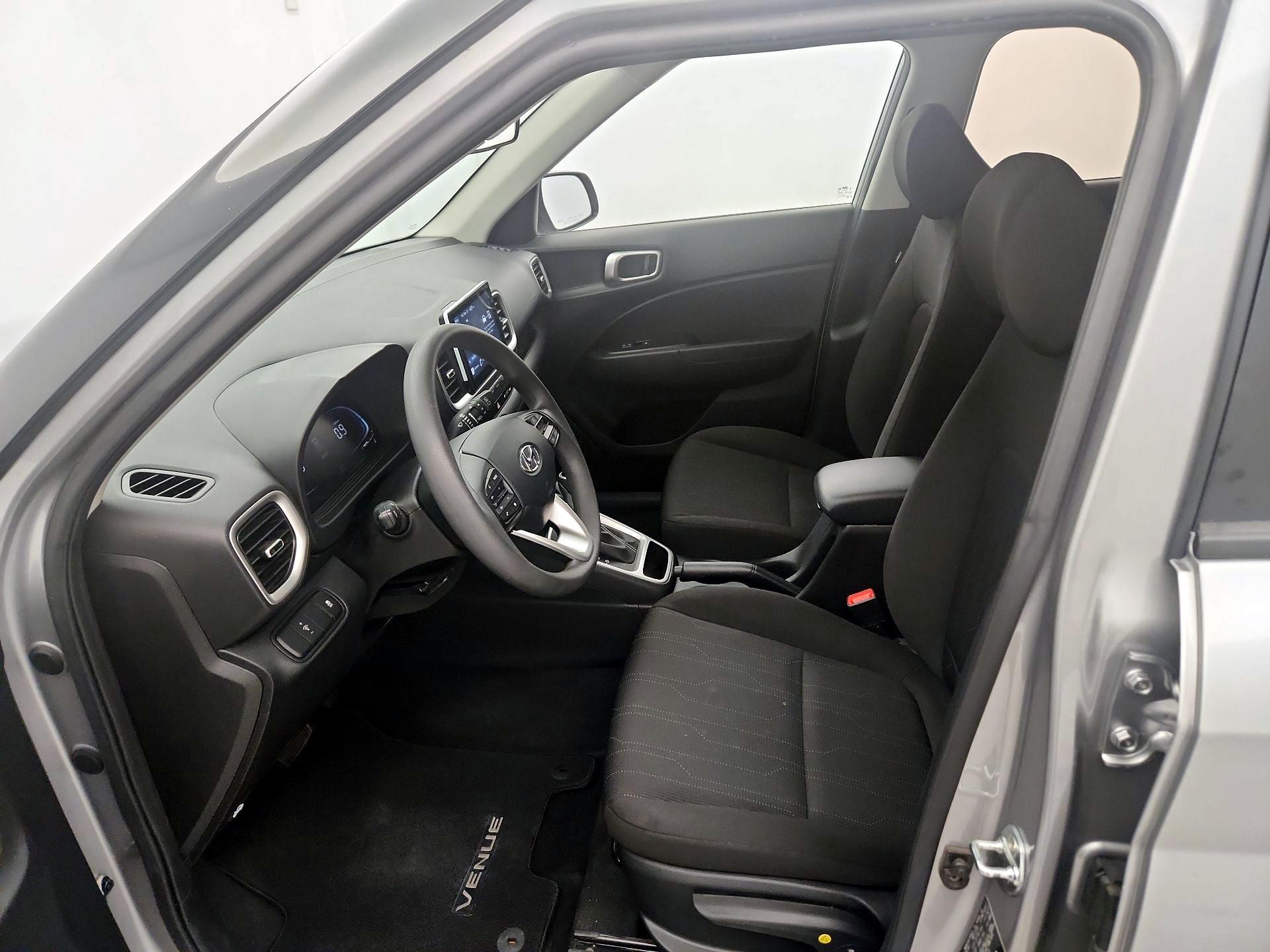 Thumbnail: 2024 Hyundai Venue - 11