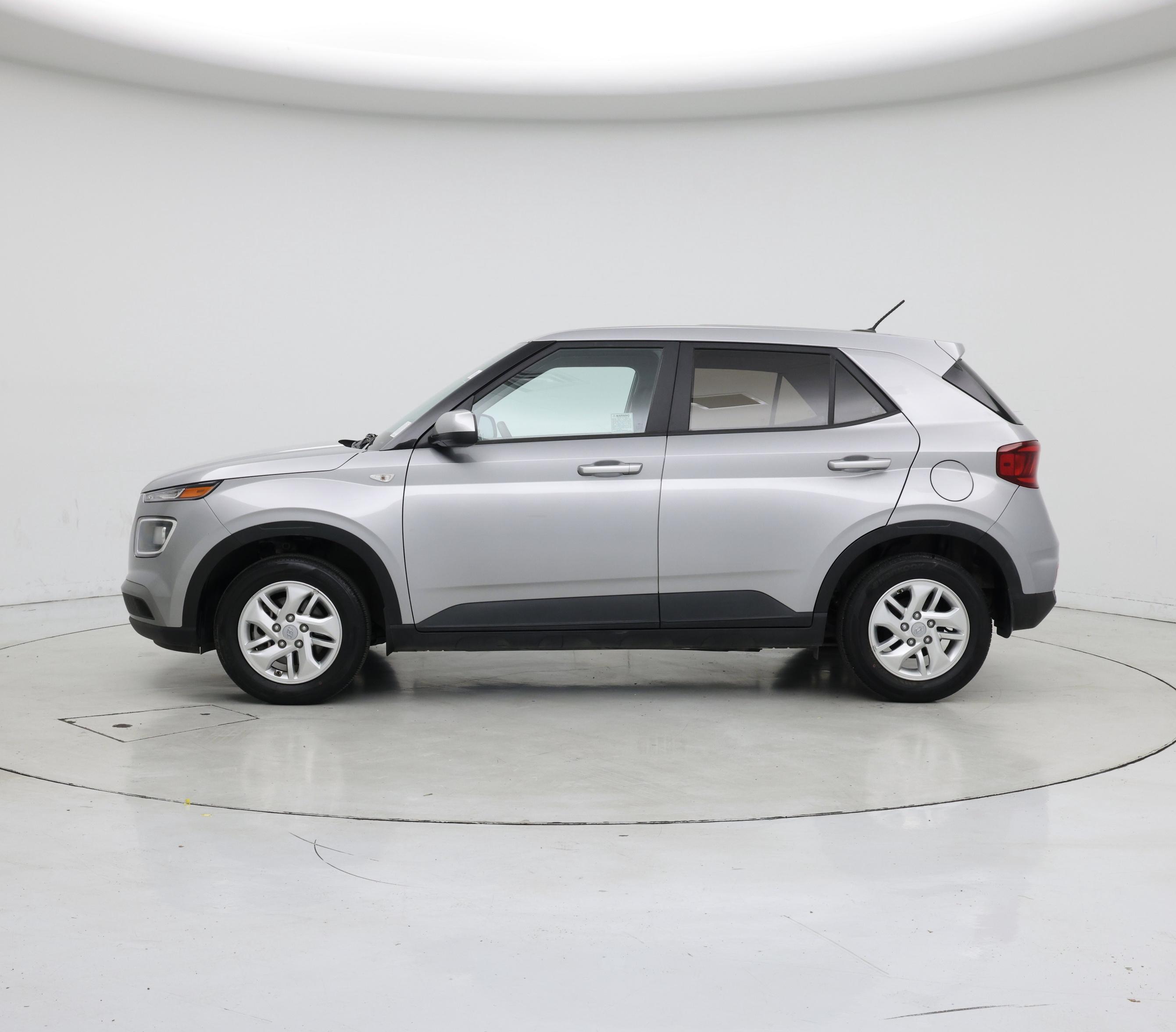 Thumbnail: 2024 Hyundai Venue - 3