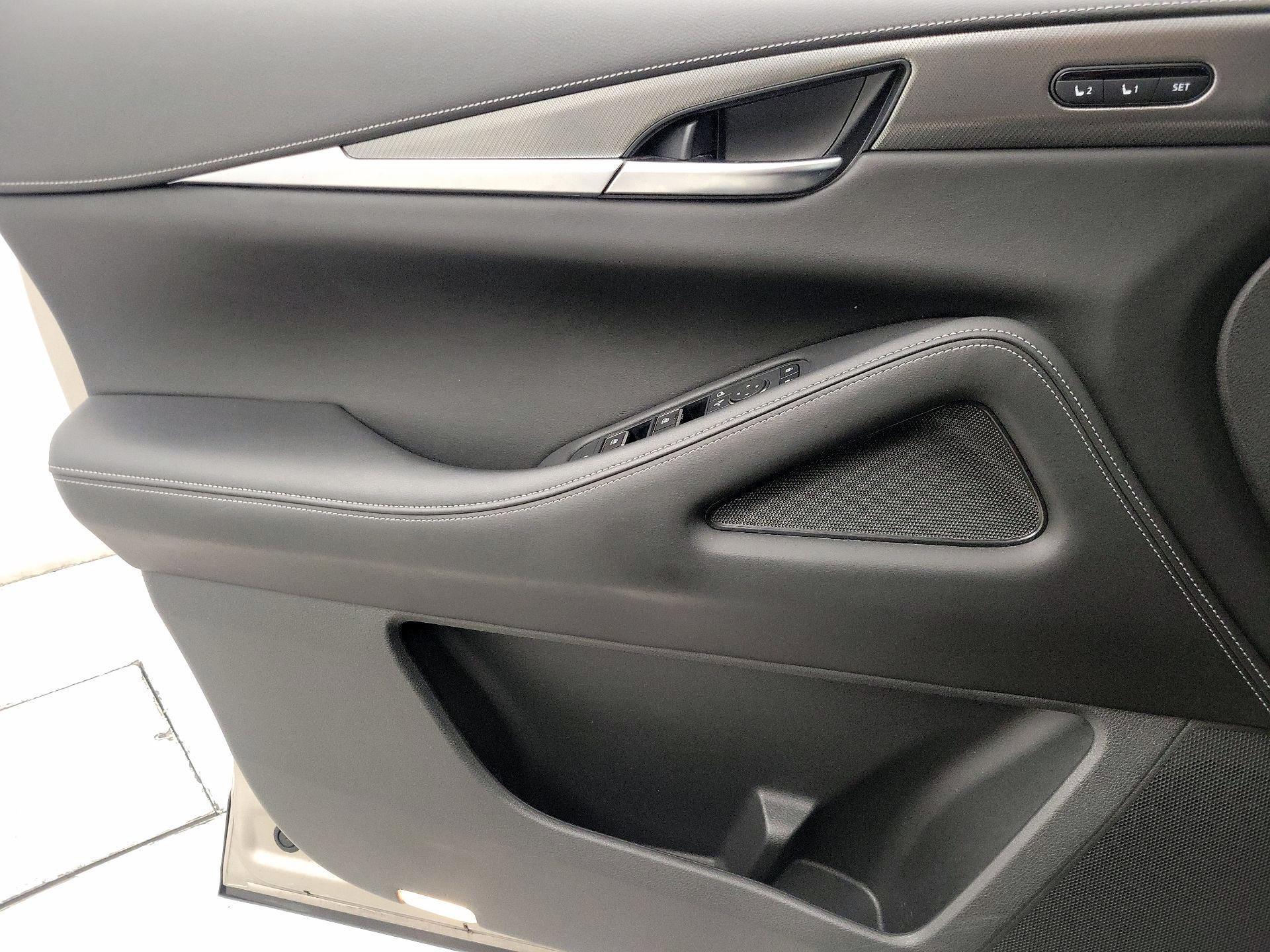 Thumbnail: 2023 INFINITI QX60 - 12