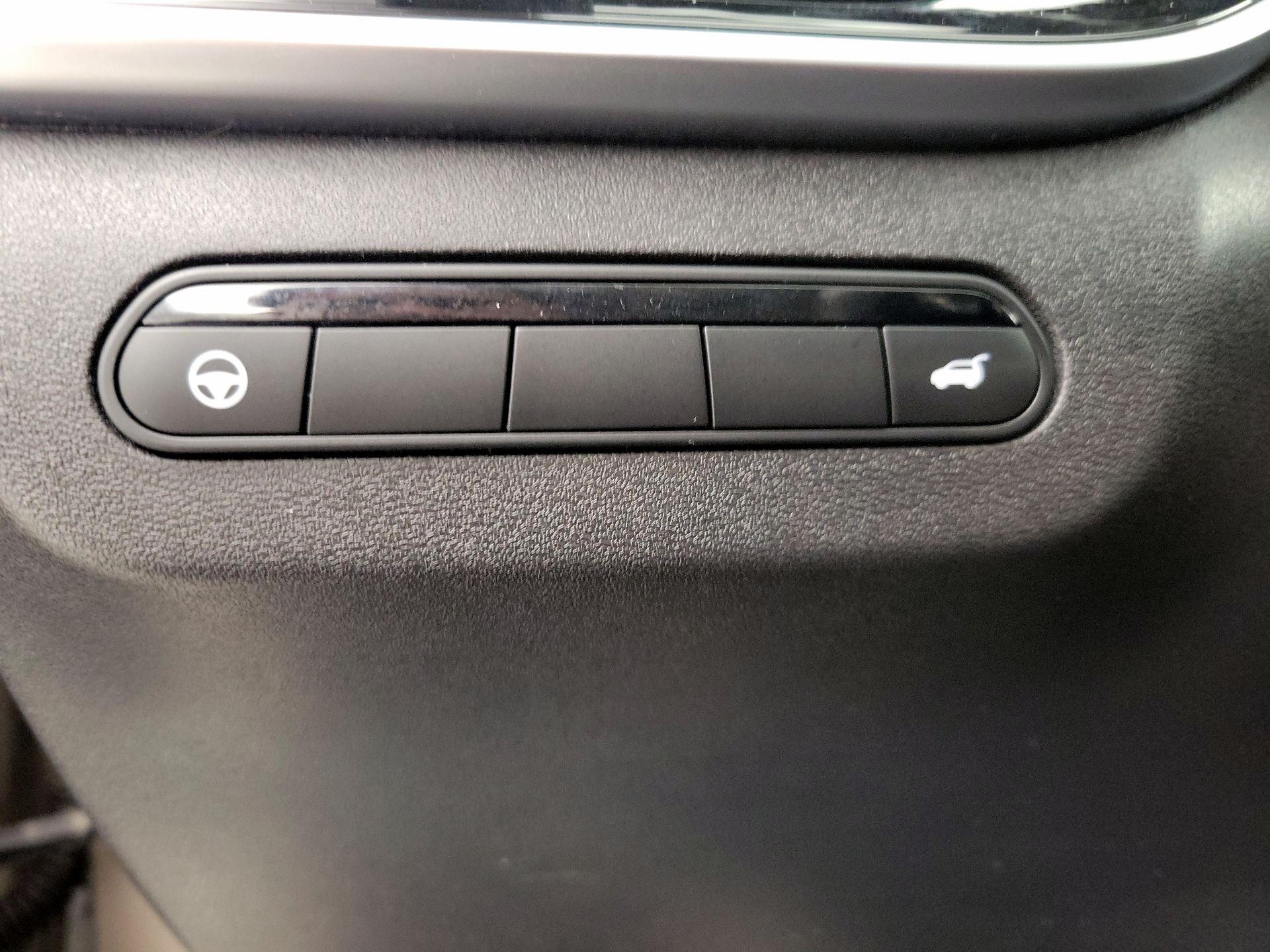 Thumbnail: 2023 INFINITI QX60 - 13