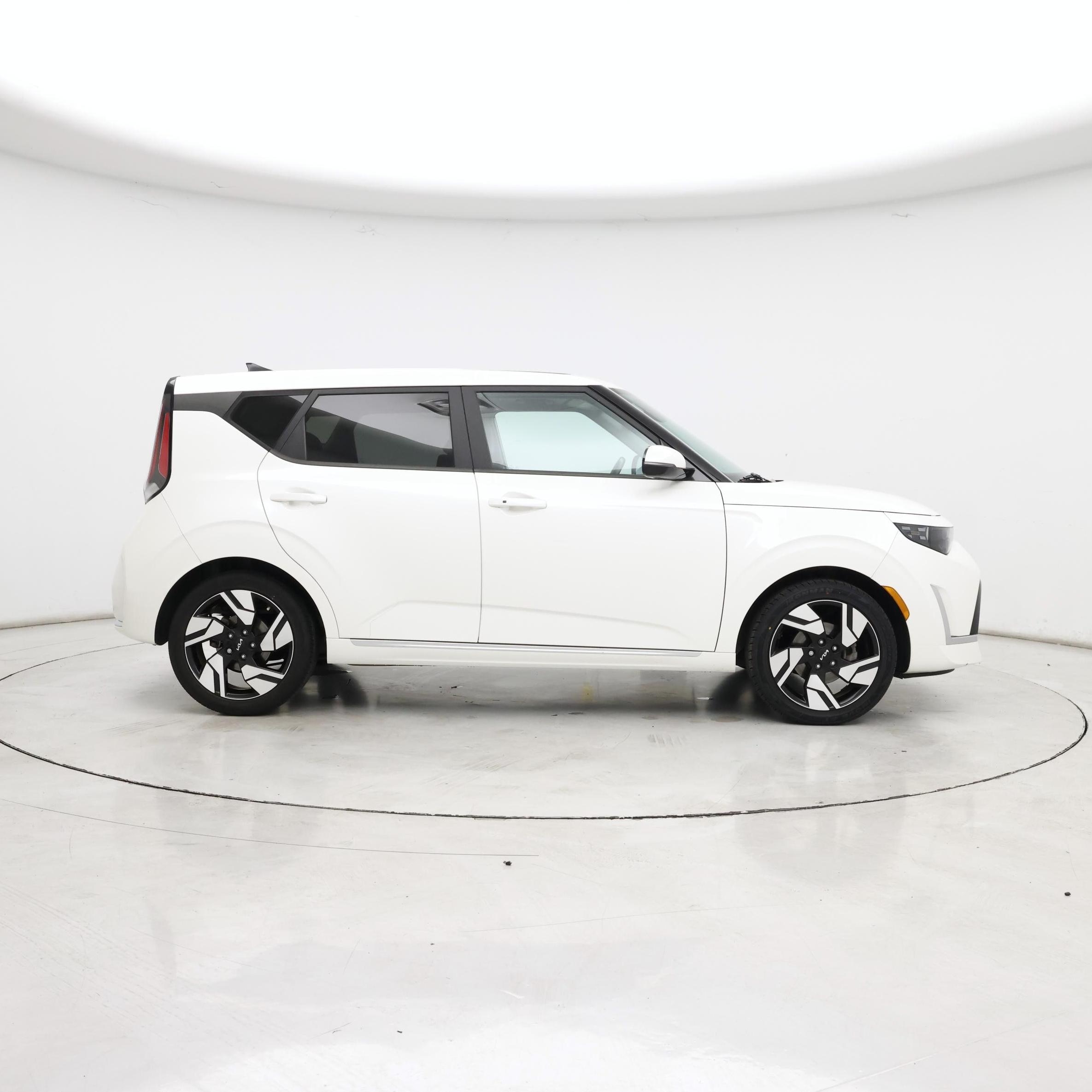 Thumbnail: 2023 Kia Soul - 7