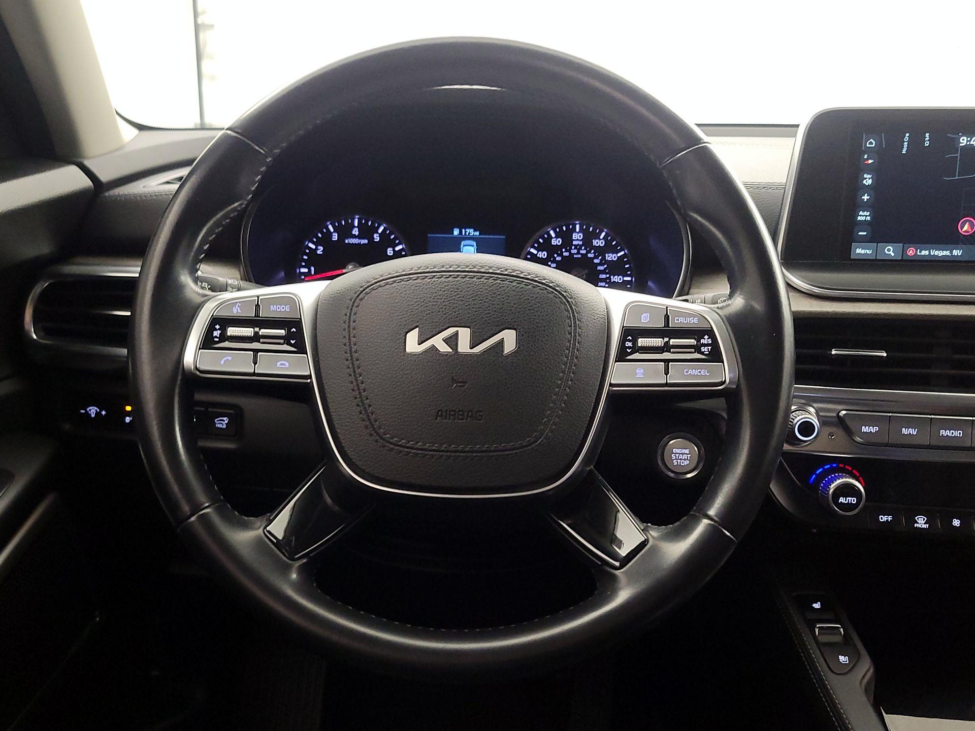 Thumbnail: 2022 Kia Telluride - 10