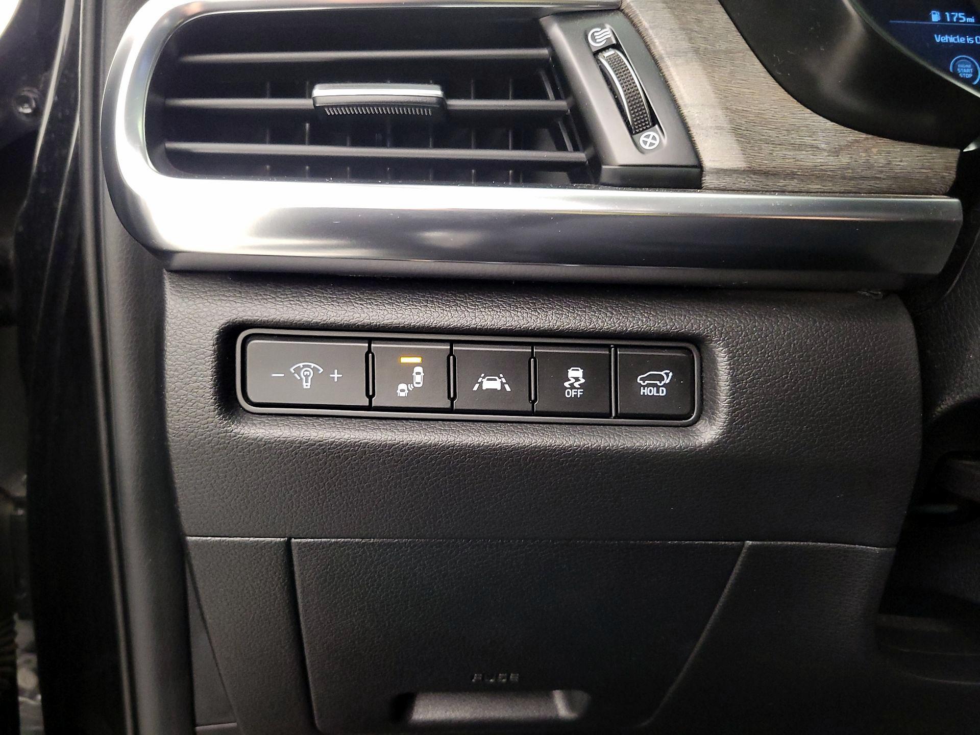 Thumbnail: 2022 Kia Telluride - 13