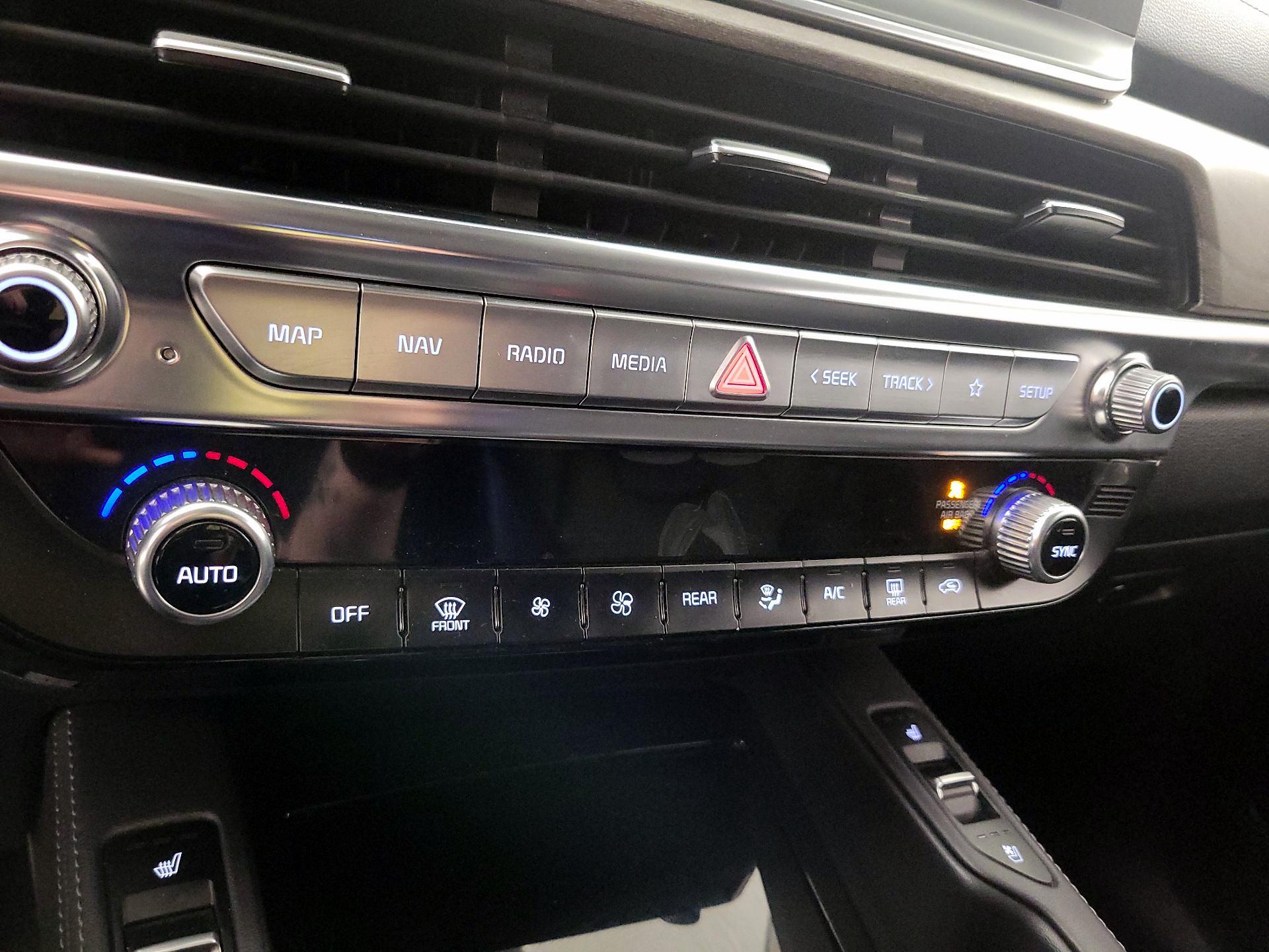 Thumbnail: 2022 Kia Telluride - 17