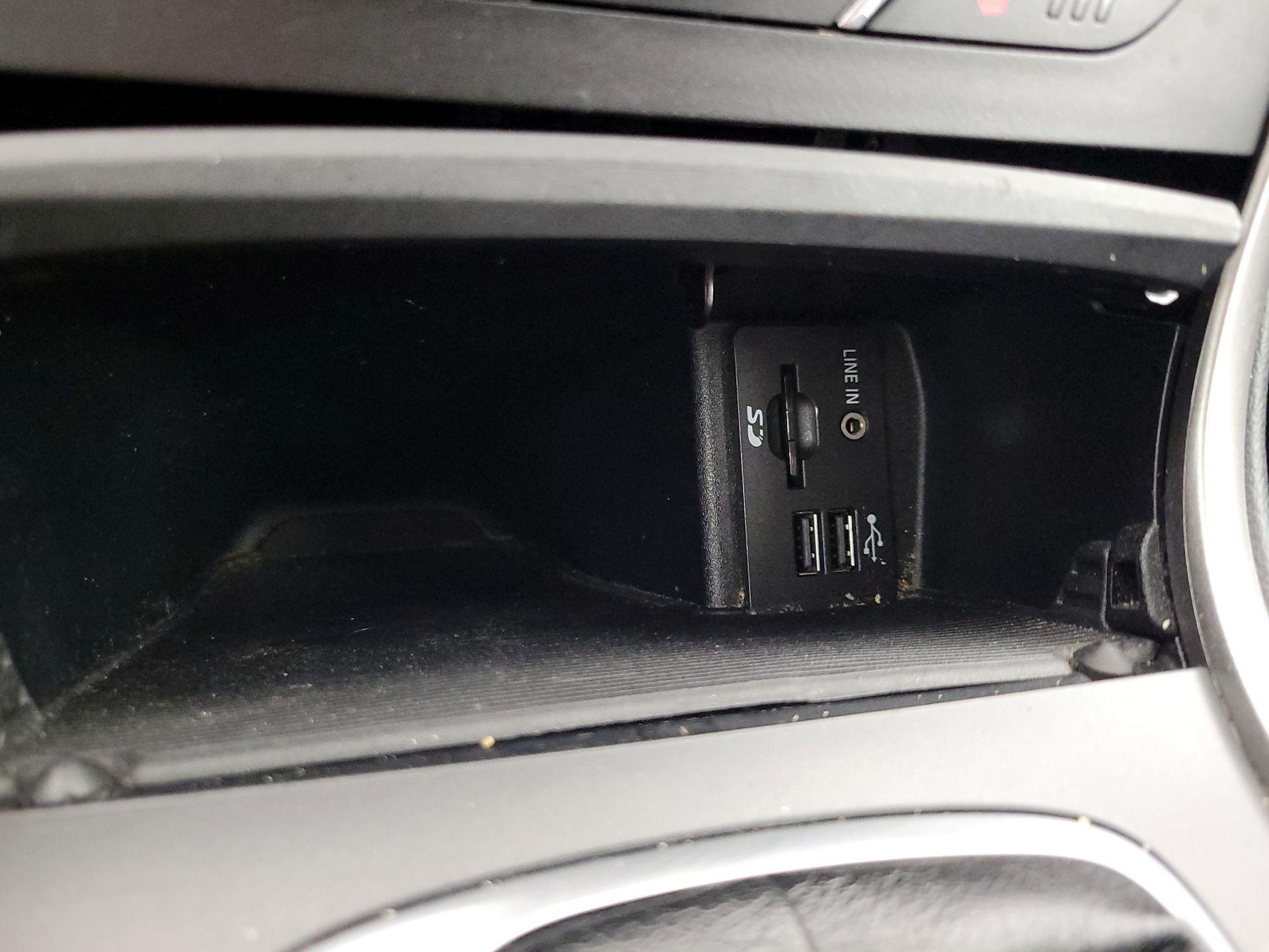 Thumbnail: 2015 Ford Edge - 19