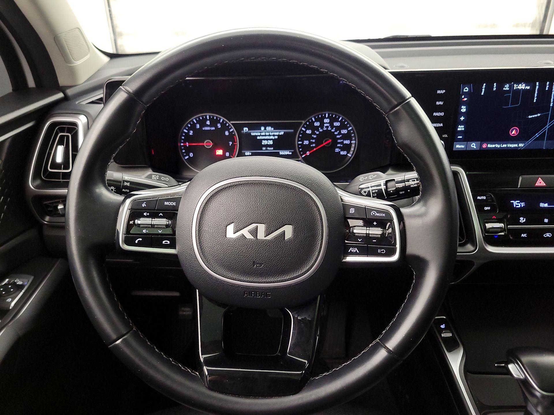 Thumbnail: 2022 Kia Sorento - 10