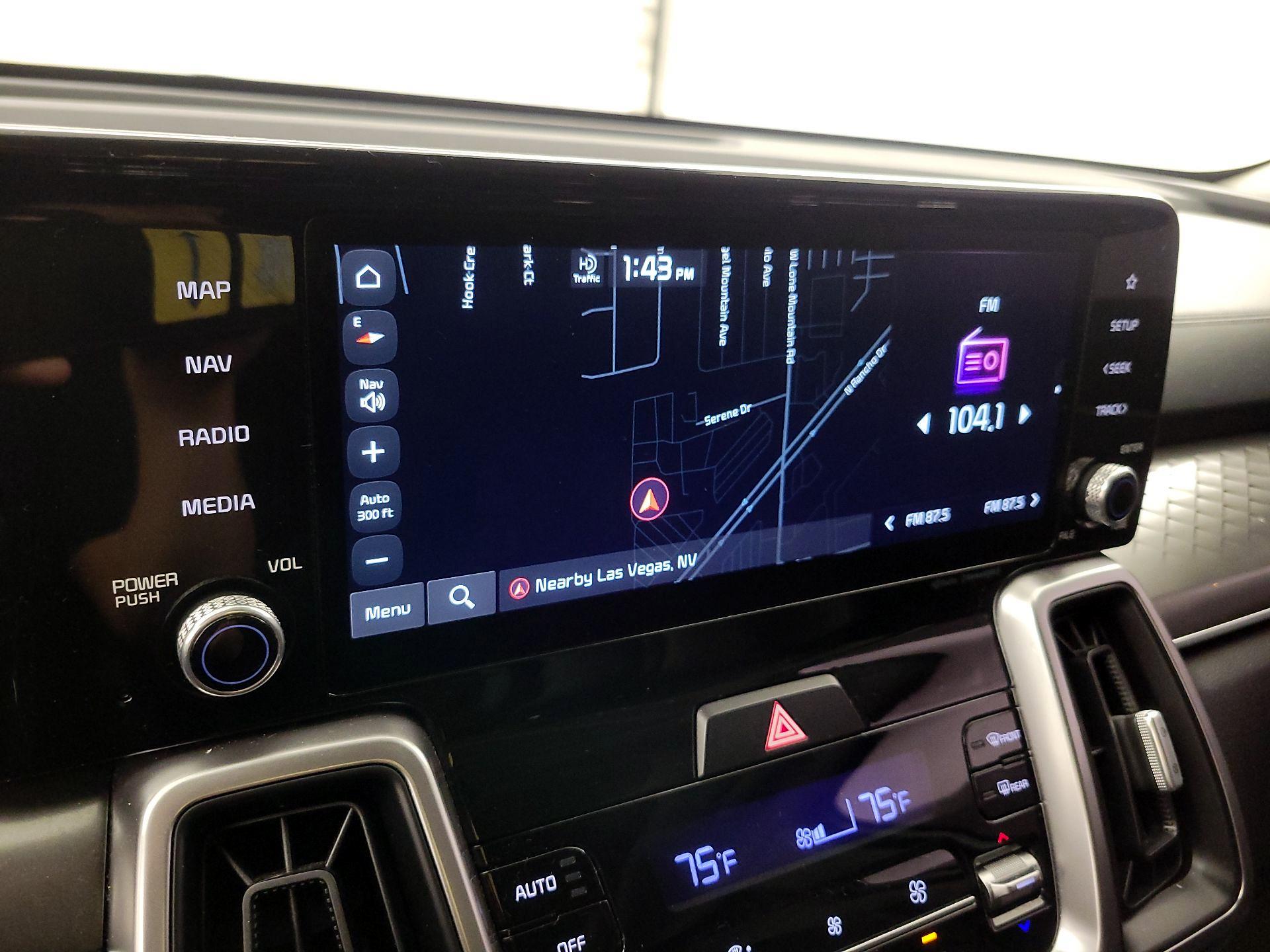 Thumbnail: 2022 Kia Sorento - 14