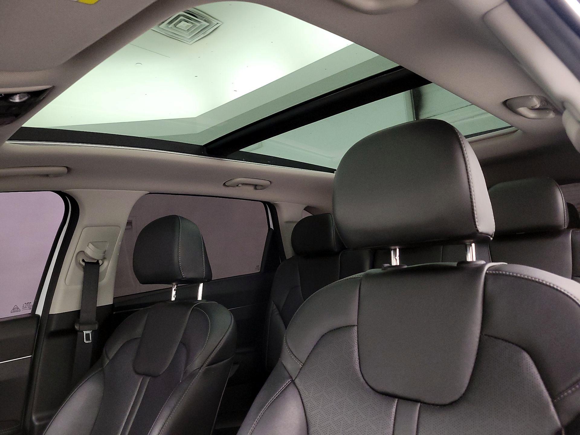 Thumbnail: 2022 Kia Sorento - 20