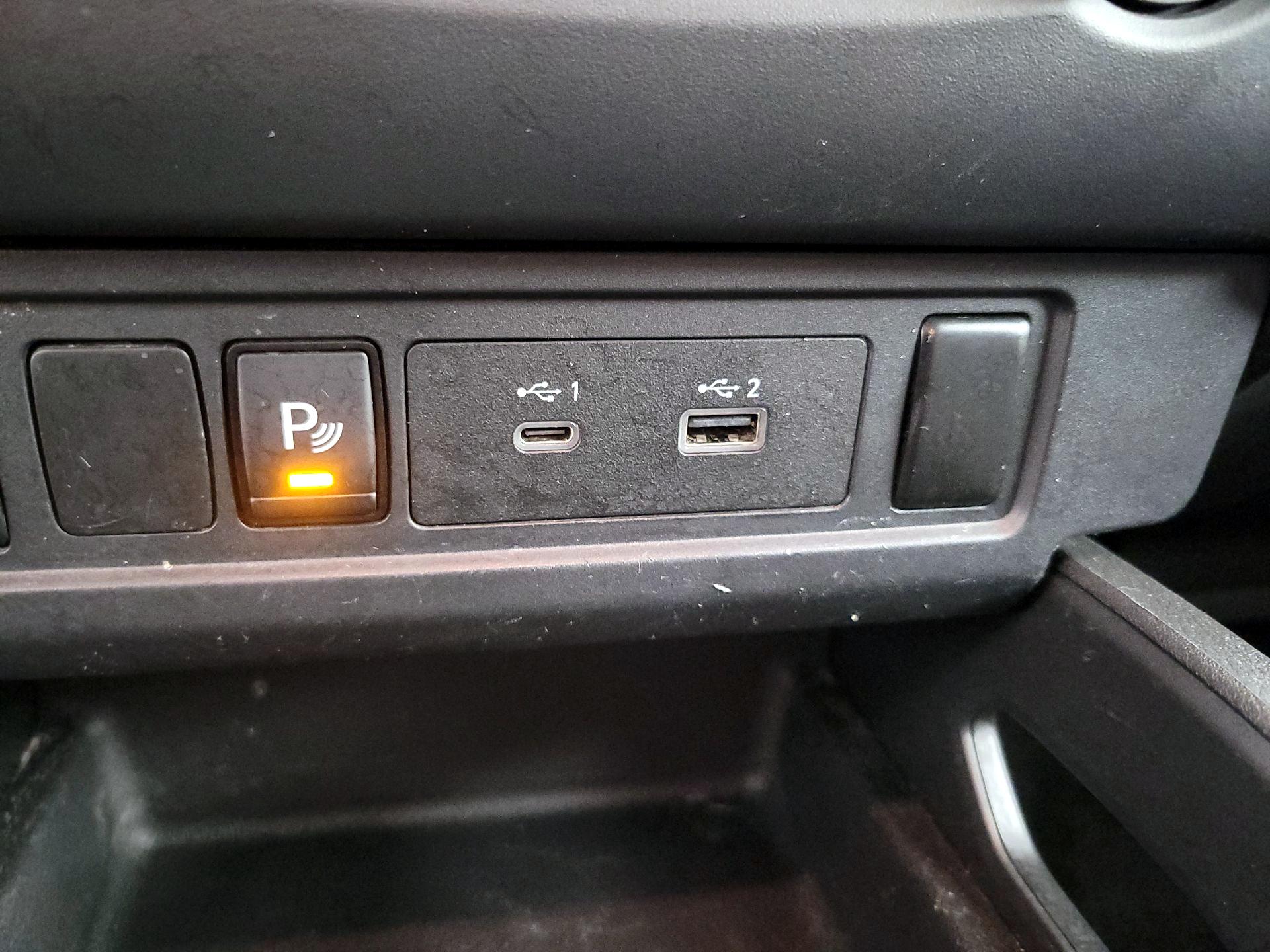 Thumbnail: 2022 Nissan Frontier - 18