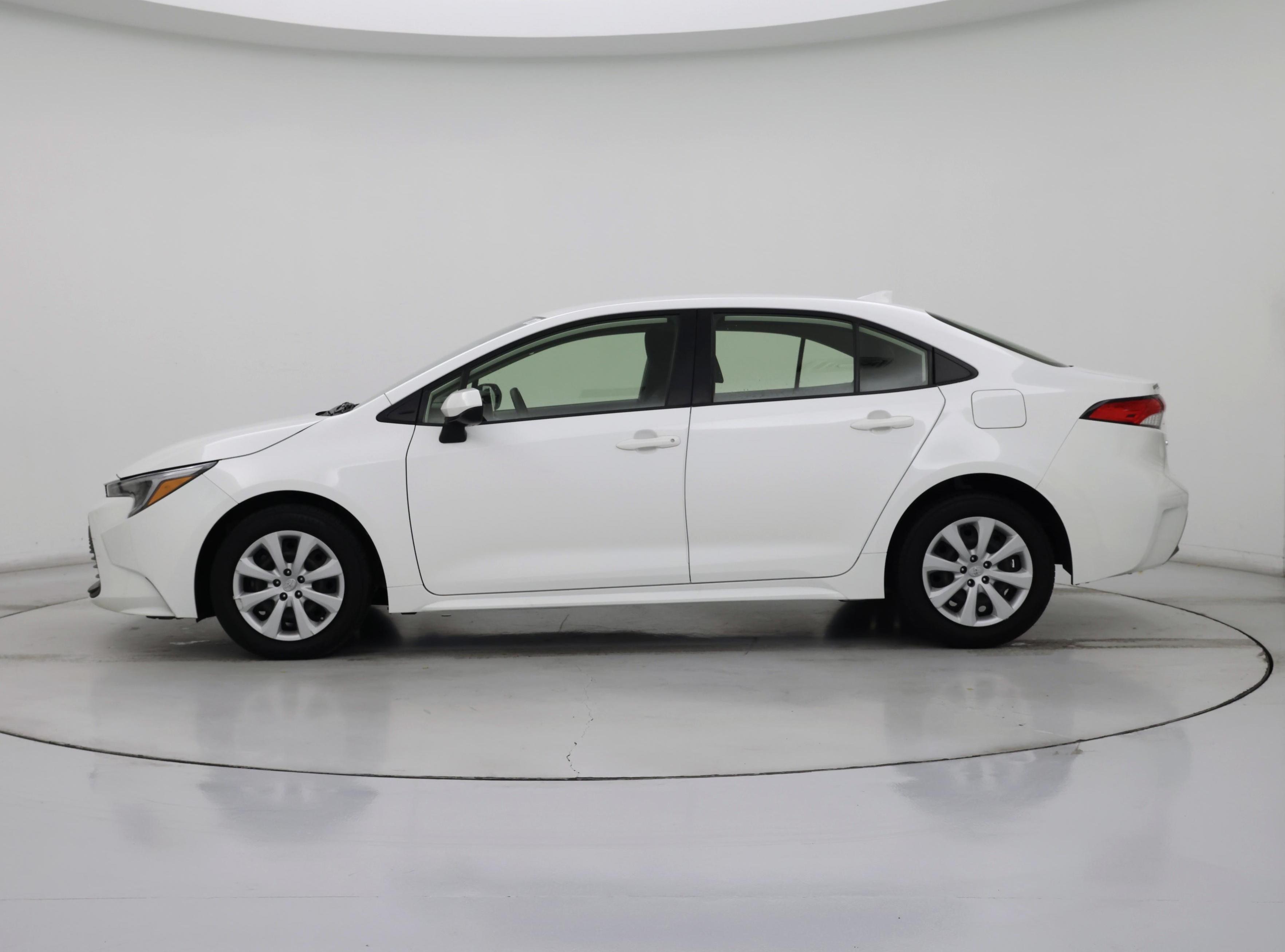 Thumbnail: 2023 Toyota Corolla - 3