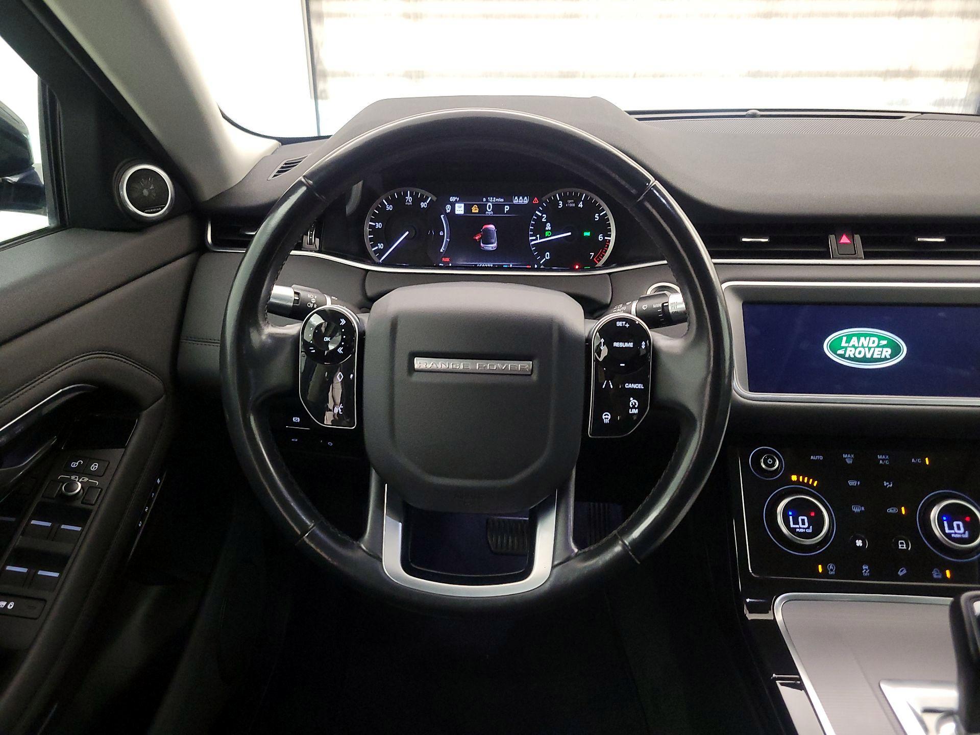 Thumbnail: 2020 Land Rover Range Rover Evoque - 10