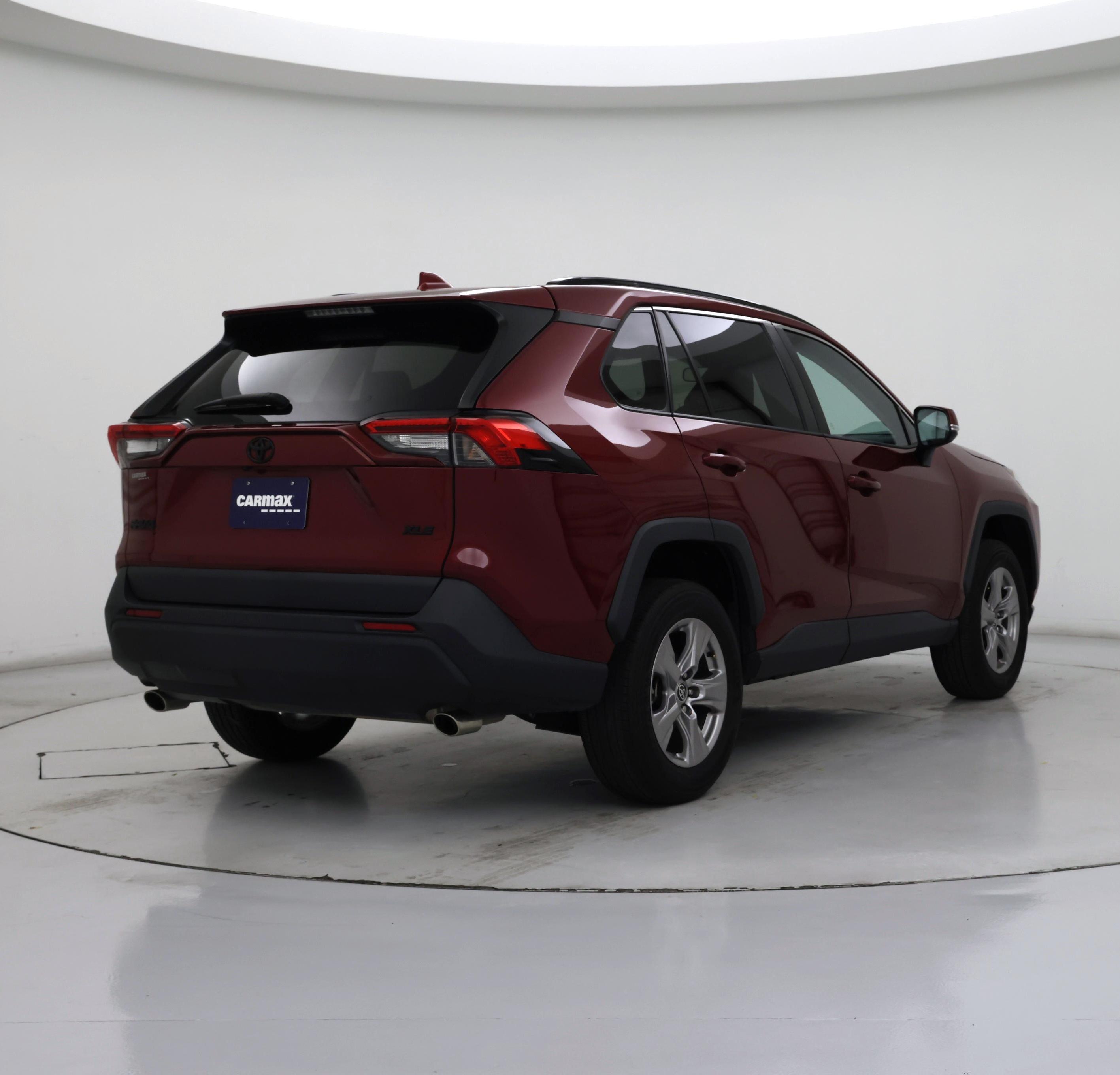 Thumbnail: 2022 Toyota RAV4 - 8