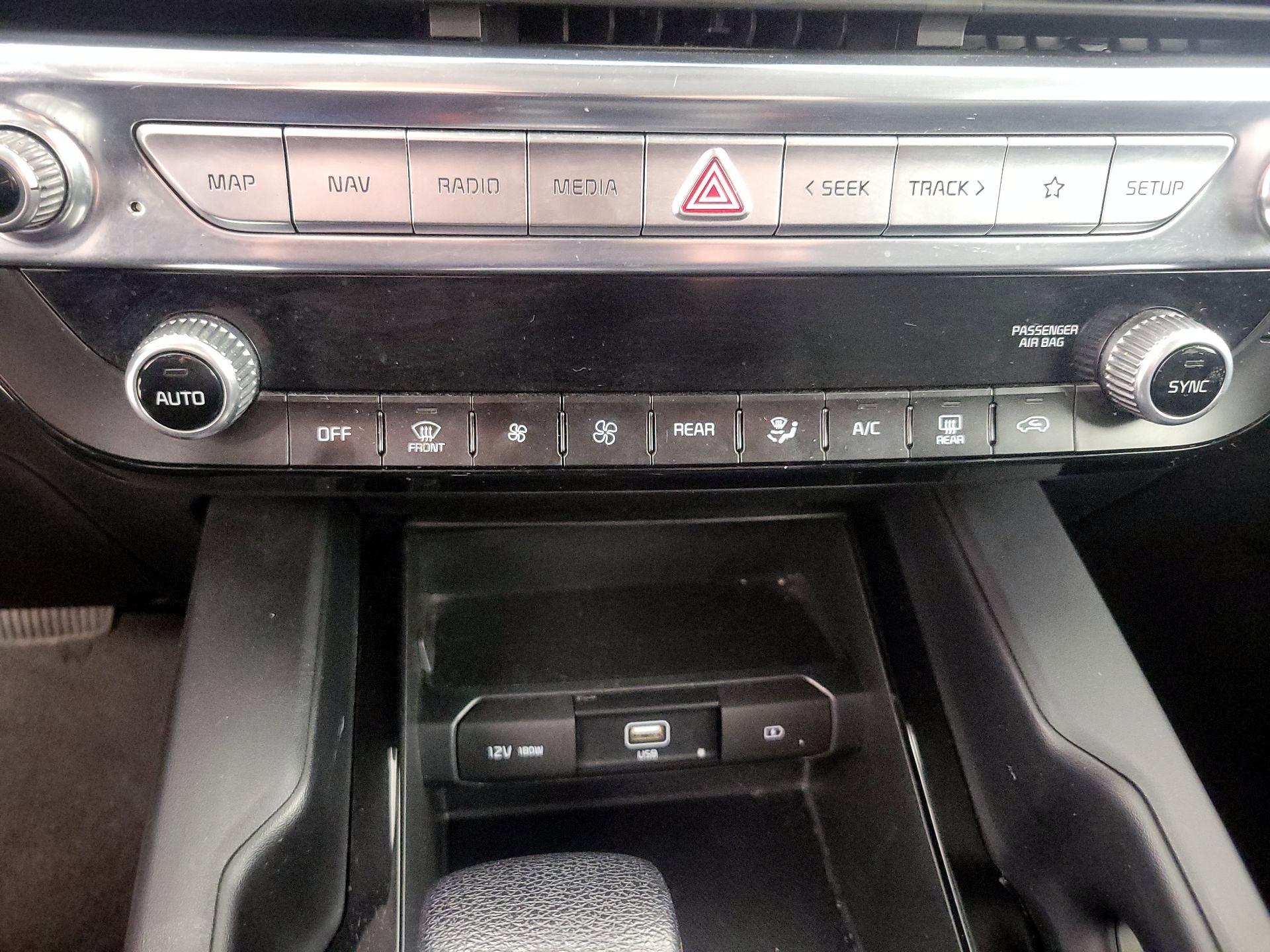 Thumbnail: 2022 Kia Telluride - 16