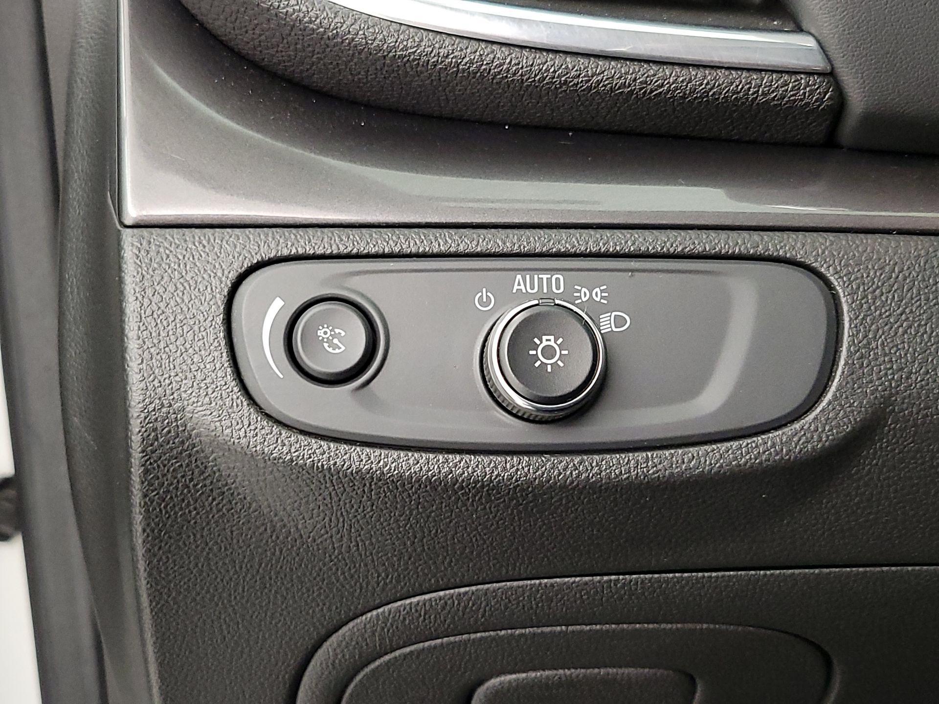 Thumbnail: 2020 Buick Encore - 13