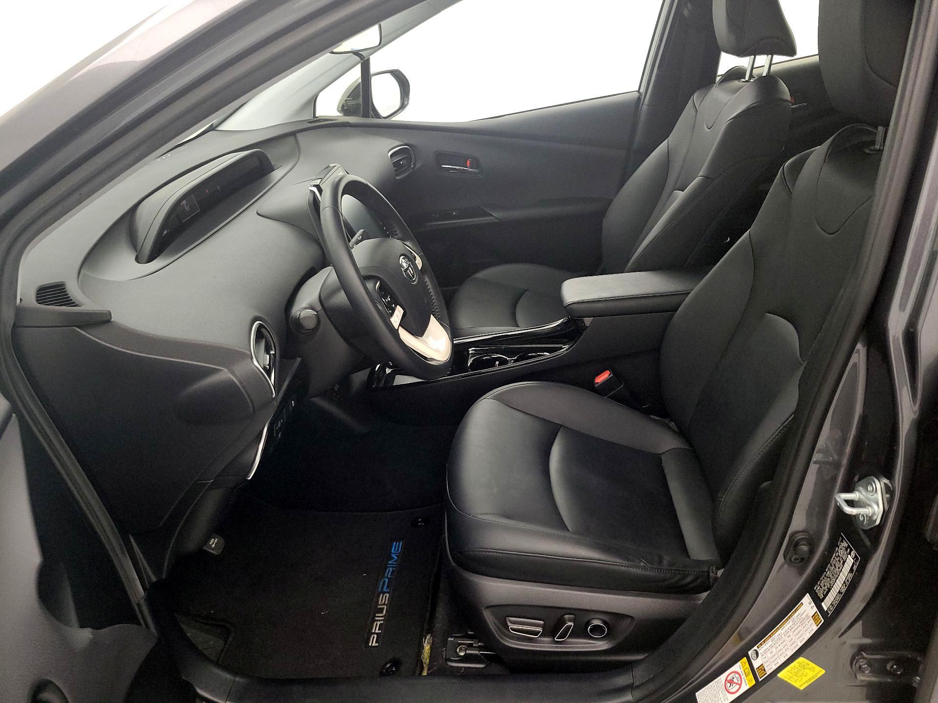 Thumbnail: 2017 Toyota Prius Prime - 11