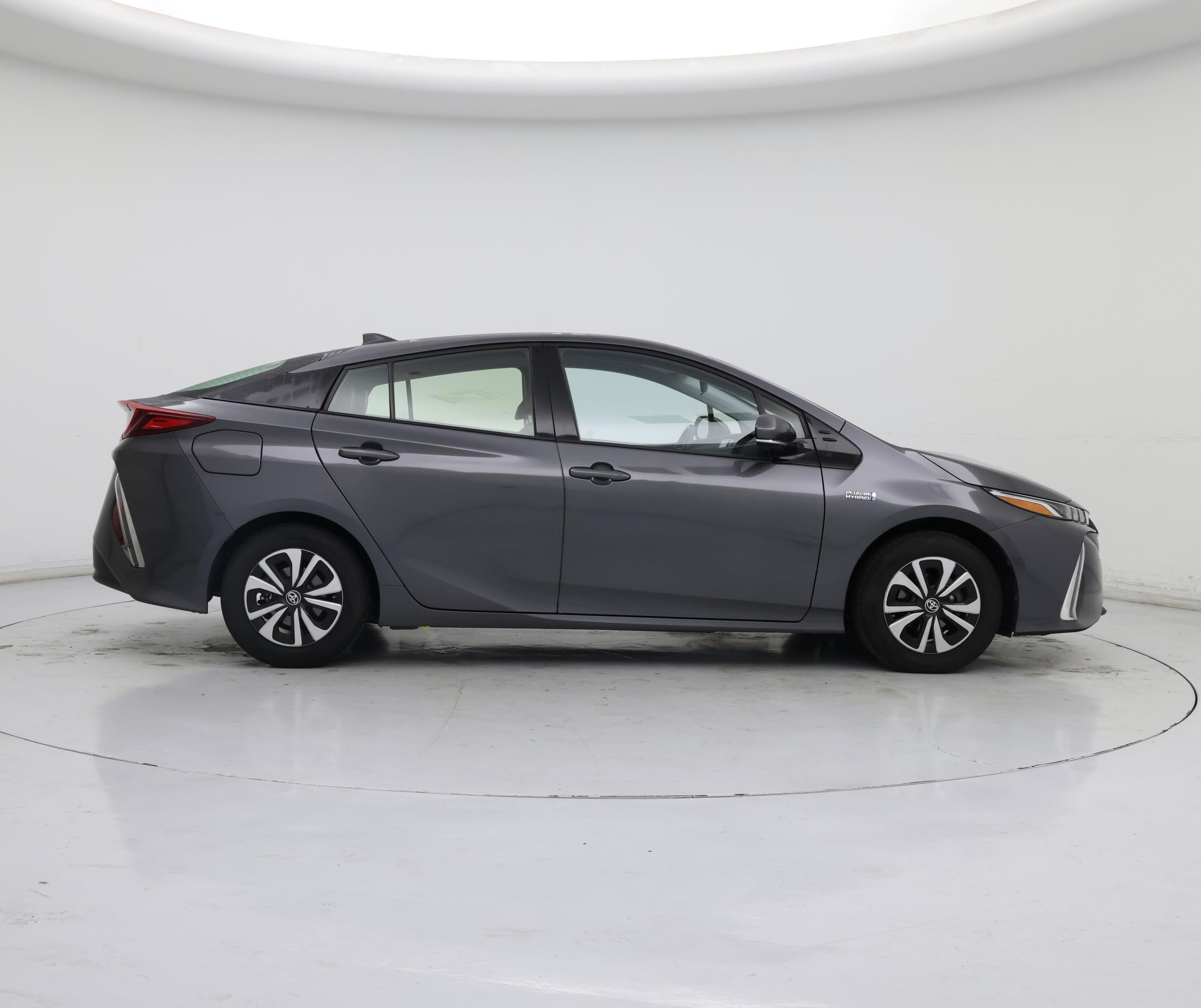 Thumbnail: 2017 Toyota Prius Prime - 7