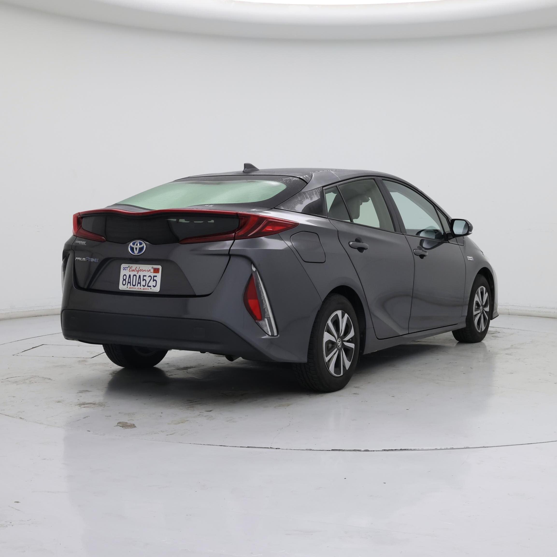 Thumbnail: 2017 Toyota Prius Prime - 8