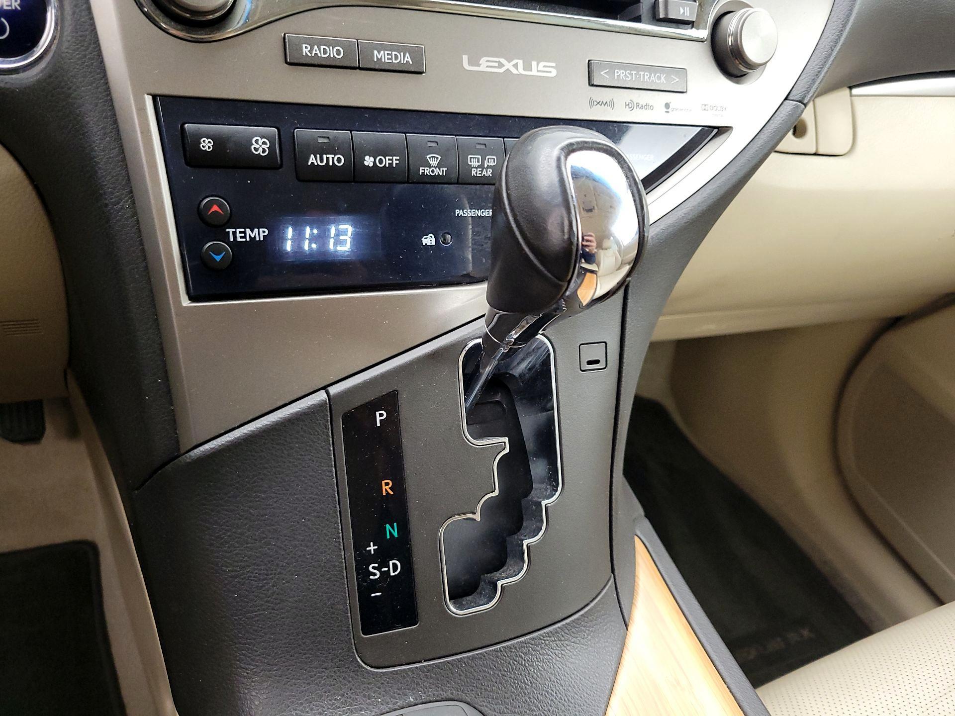 Thumbnail: 2015 Lexus RX - 18