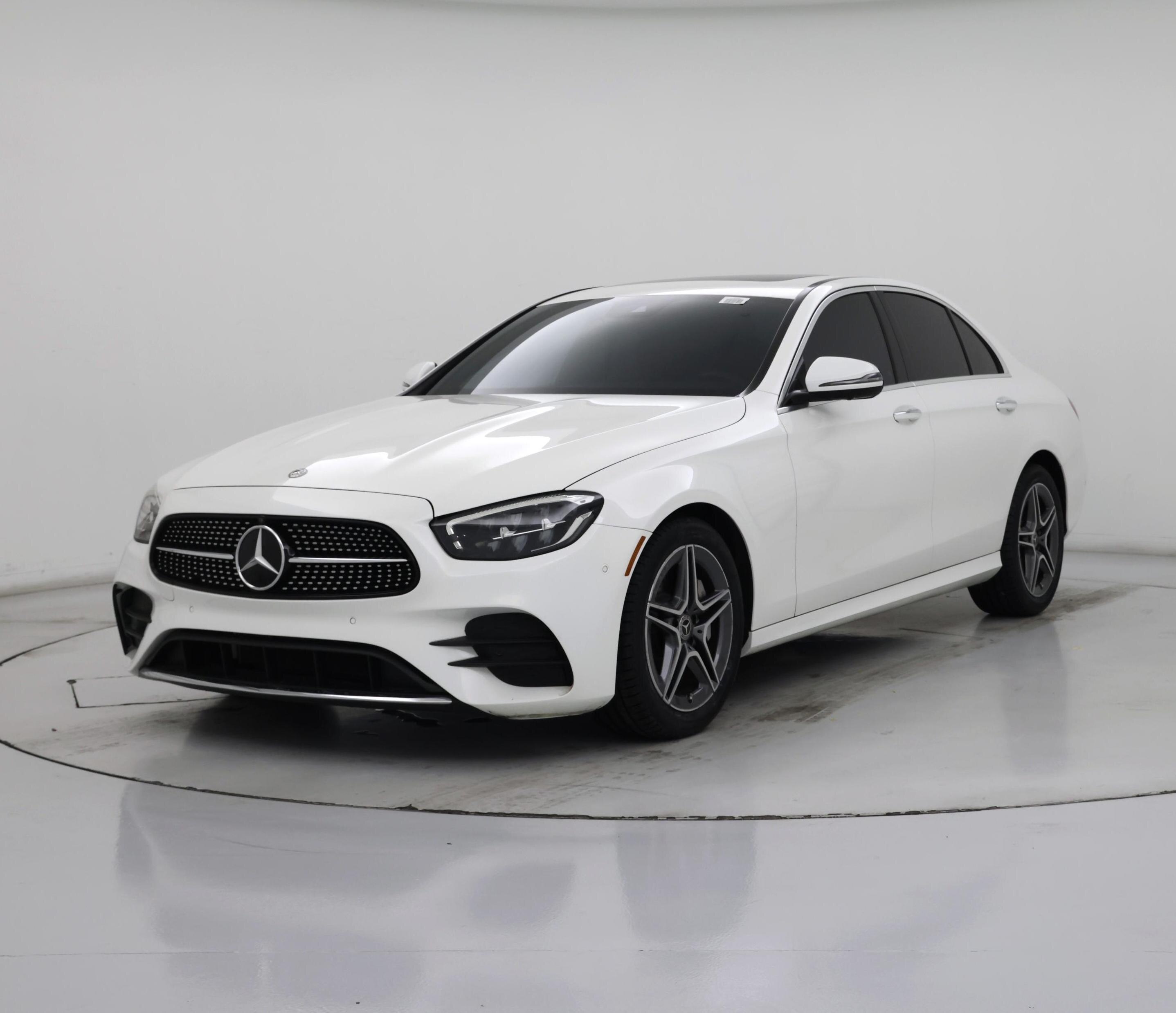 Thumbnail: 2021 Mercedes-Benz E-Class - 4