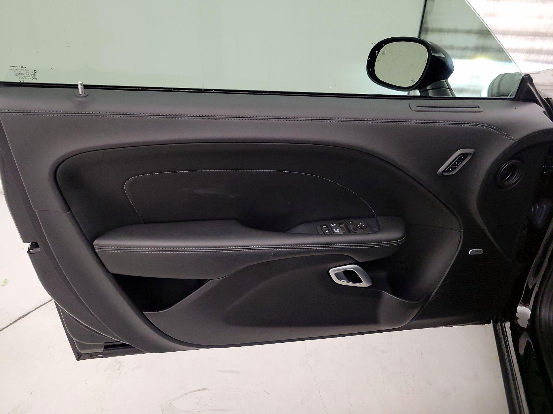 Thumbnail: 2022 Dodge Challenger - 12