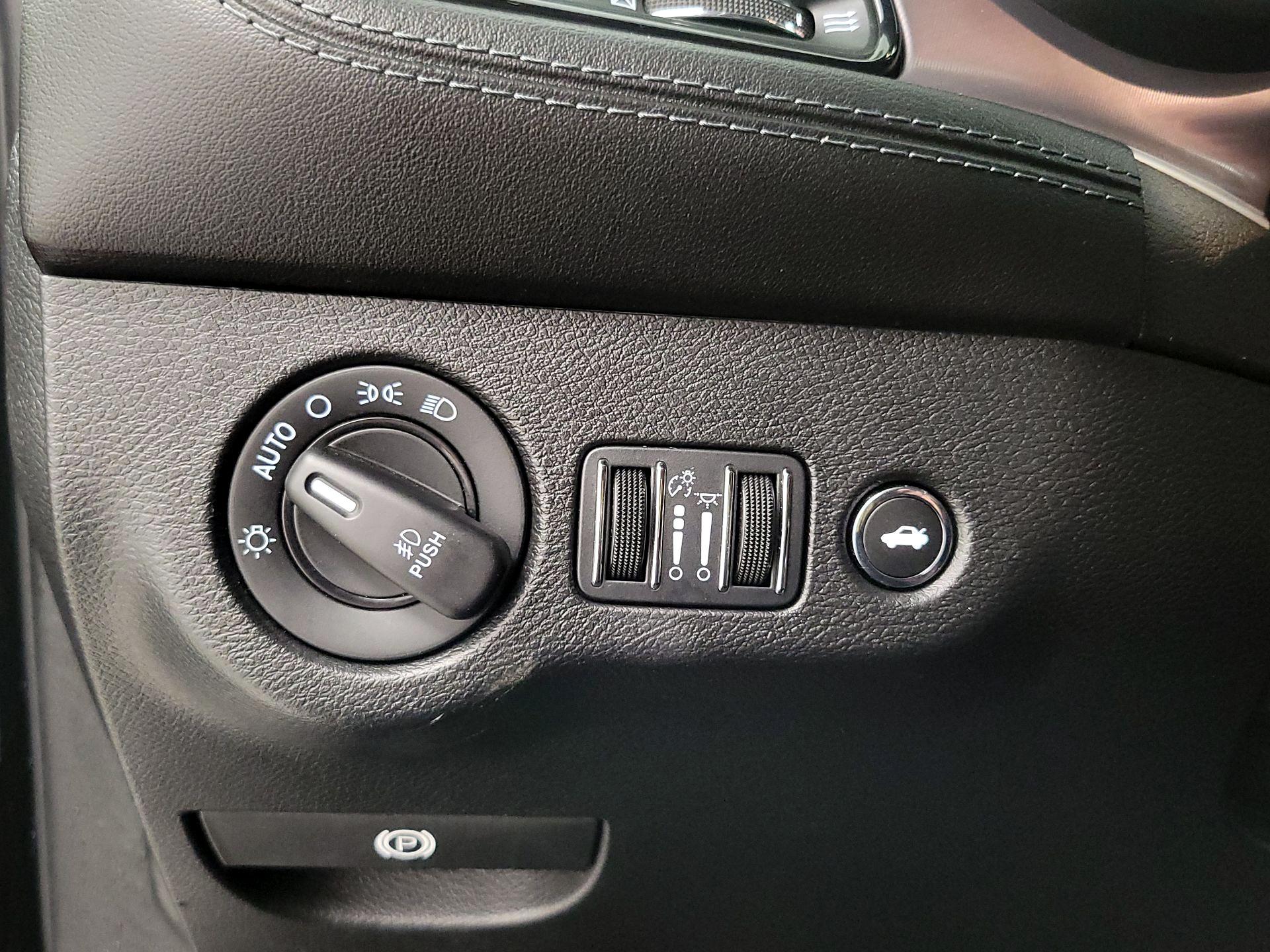 Thumbnail: 2022 Dodge Challenger - 13