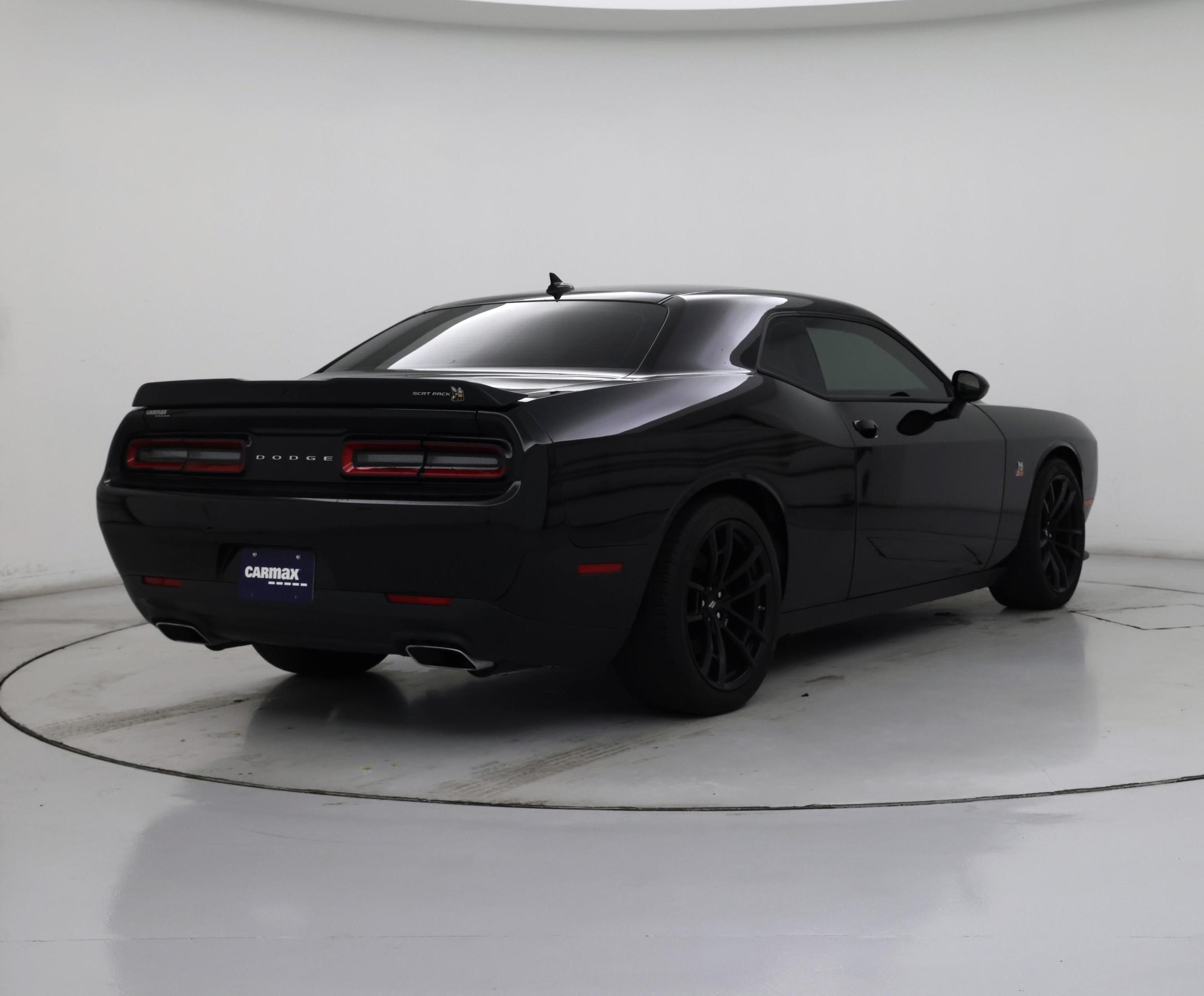 Thumbnail: 2022 Dodge Challenger - 8