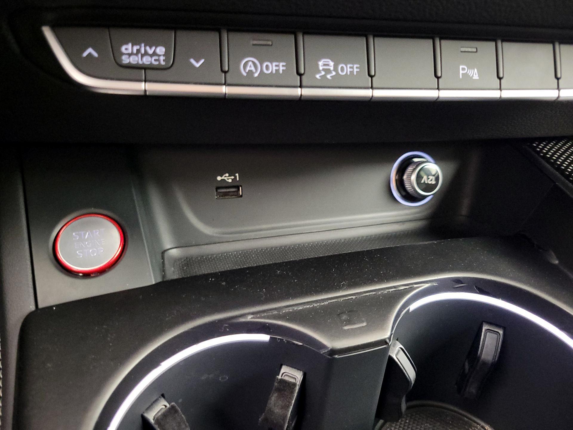 Thumbnail: 2020 Audi S4 - 19