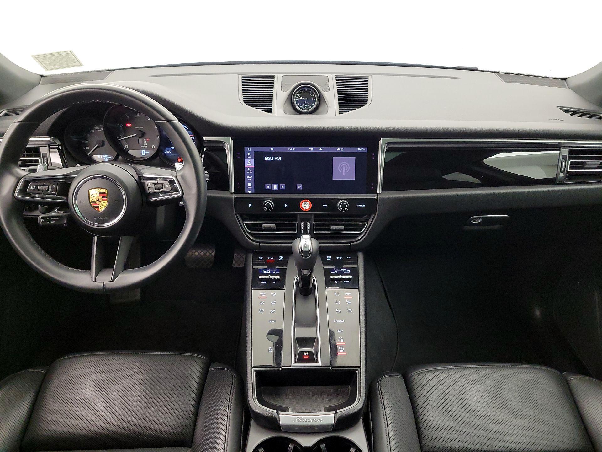 Thumbnail: 2022 Porsche Macan - 9